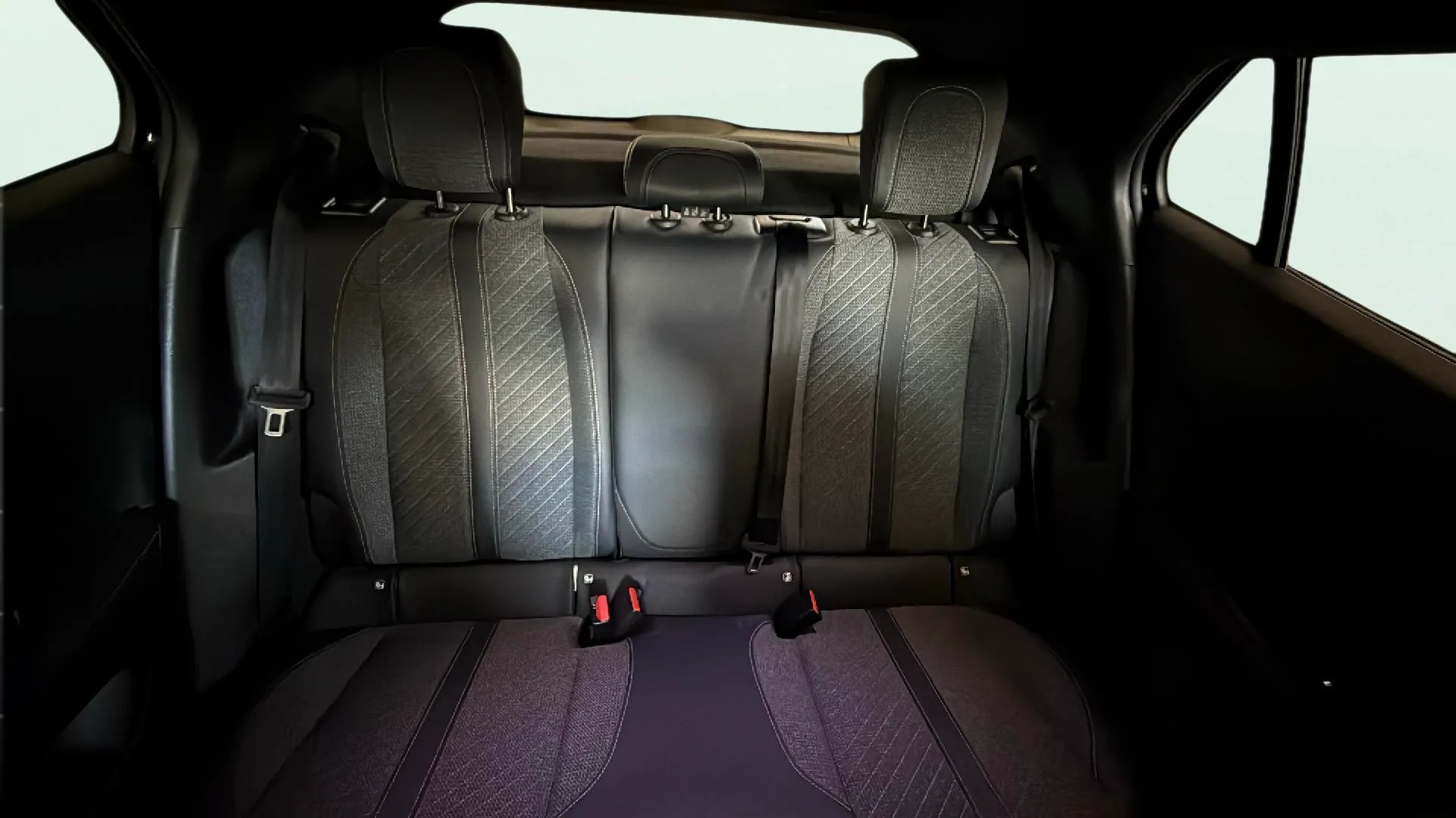 Peugeot 2008 Active Pack PureTech 100 - foto 14