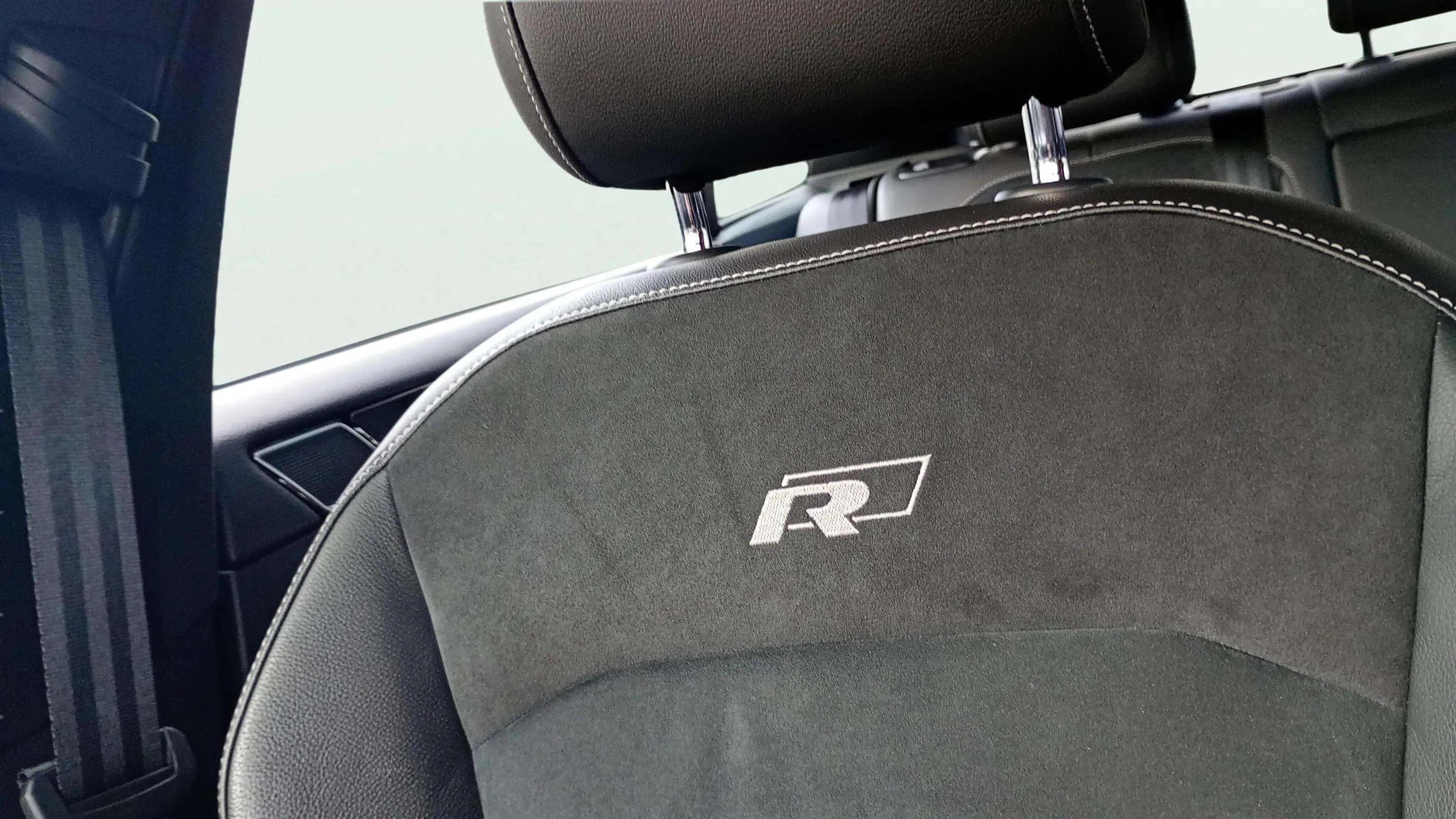 Volkswagen Arteon 2.0 TSI DSG - foto 25