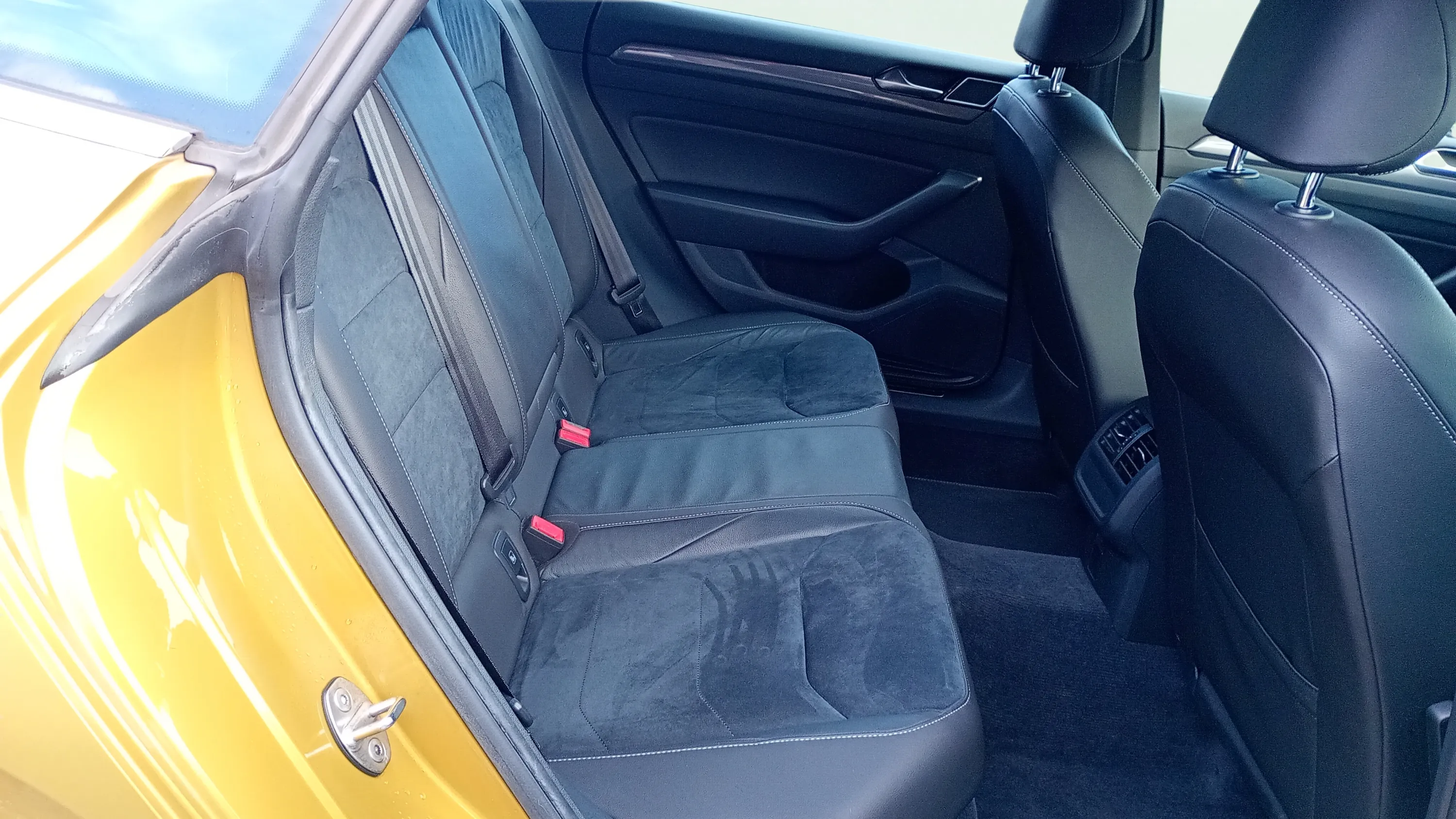 Volkswagen Arteon 2.0 TSI DSG - foto 19