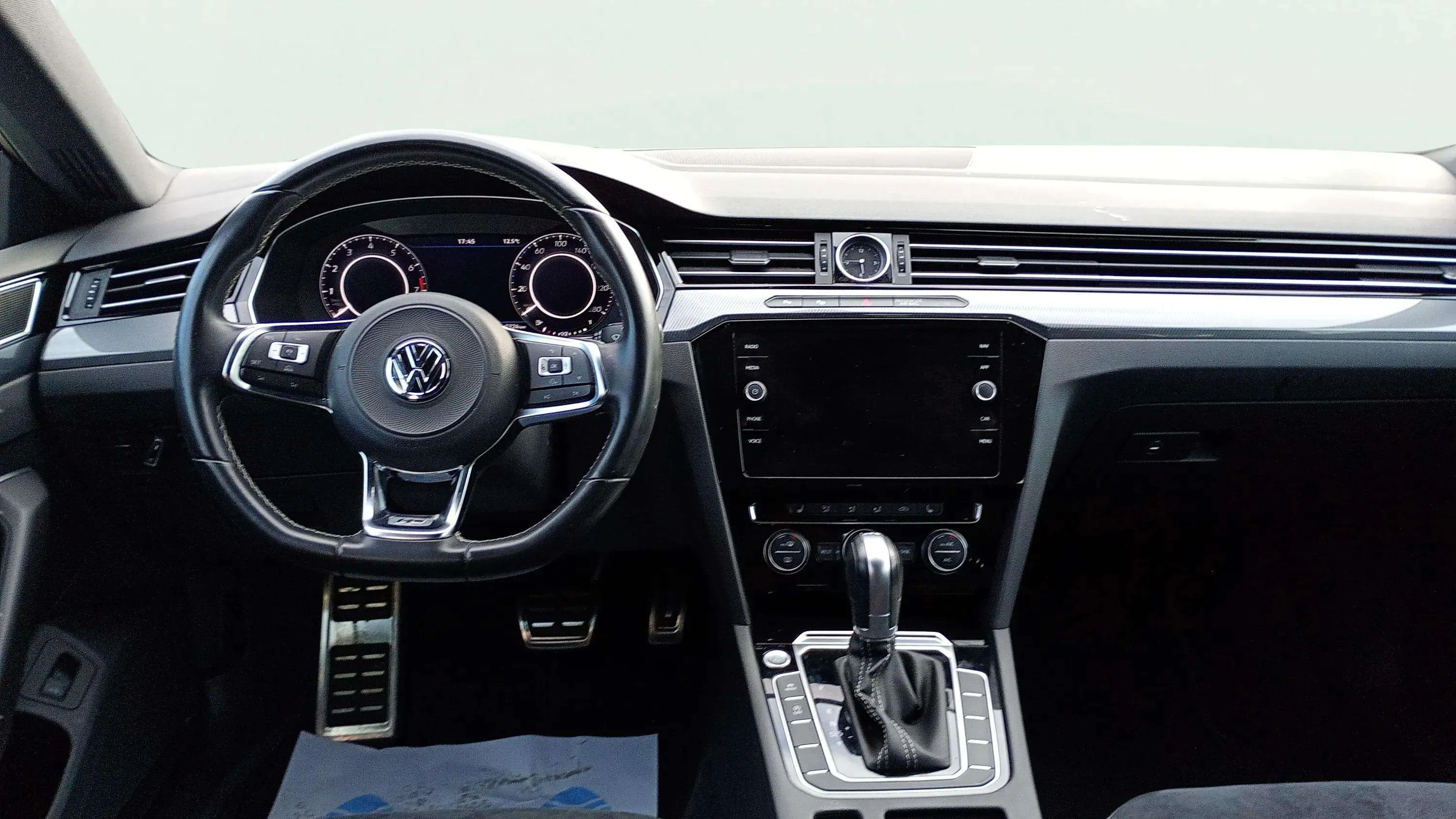 Volkswagen Arteon 2.0 TSI DSG - foto 13