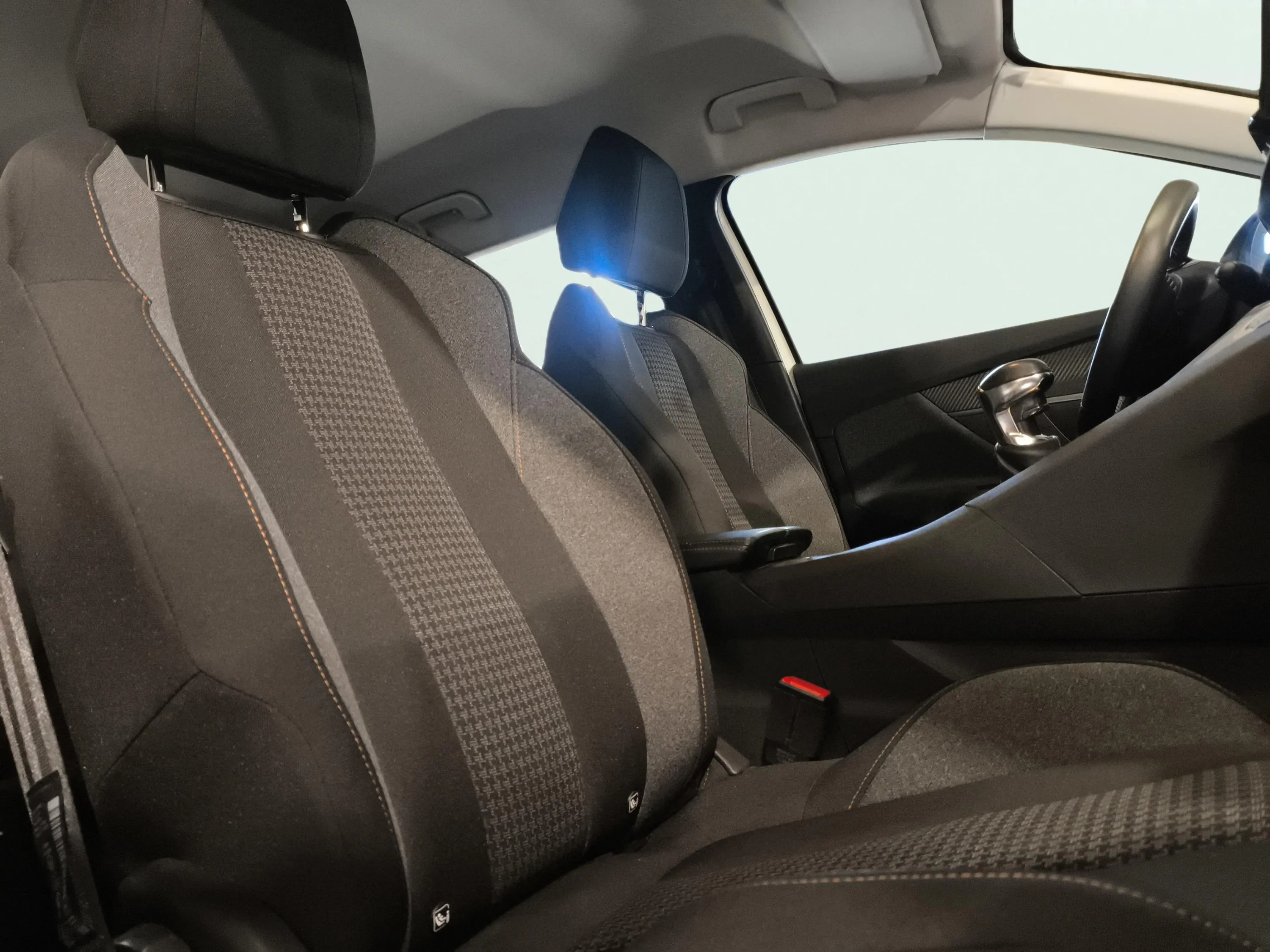 Peugeot 3008 1.5 BlueHDi Active - foto 13