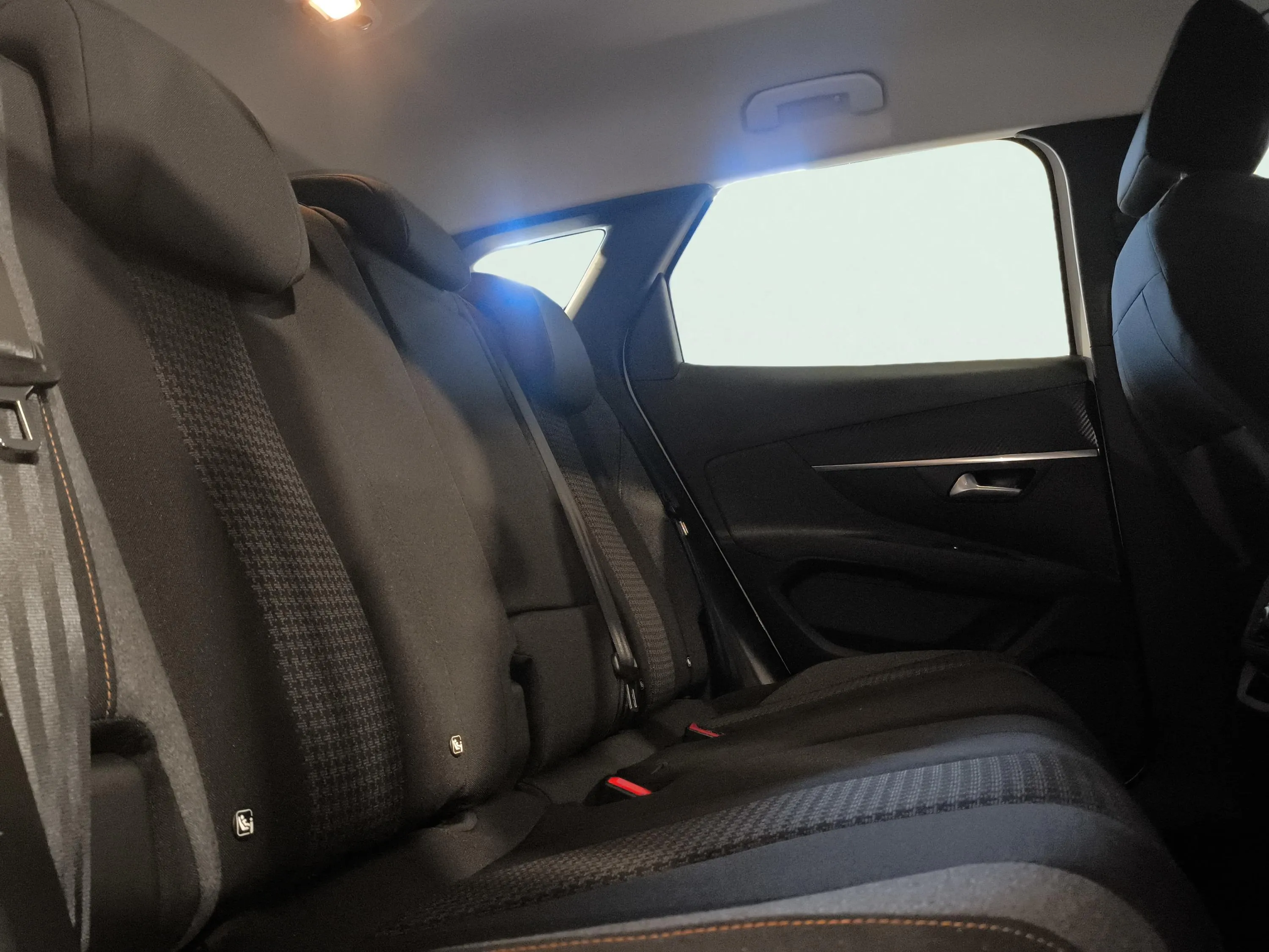Peugeot 3008 1.5 BlueHDi Active - foto 14