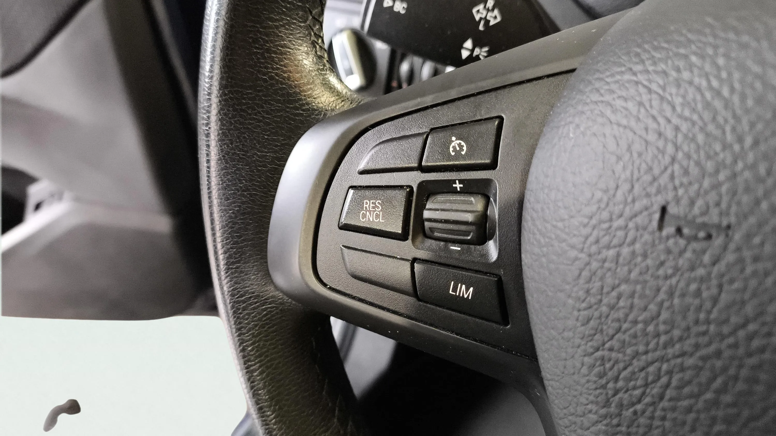 BMW X1 sDrive16d - foto 25