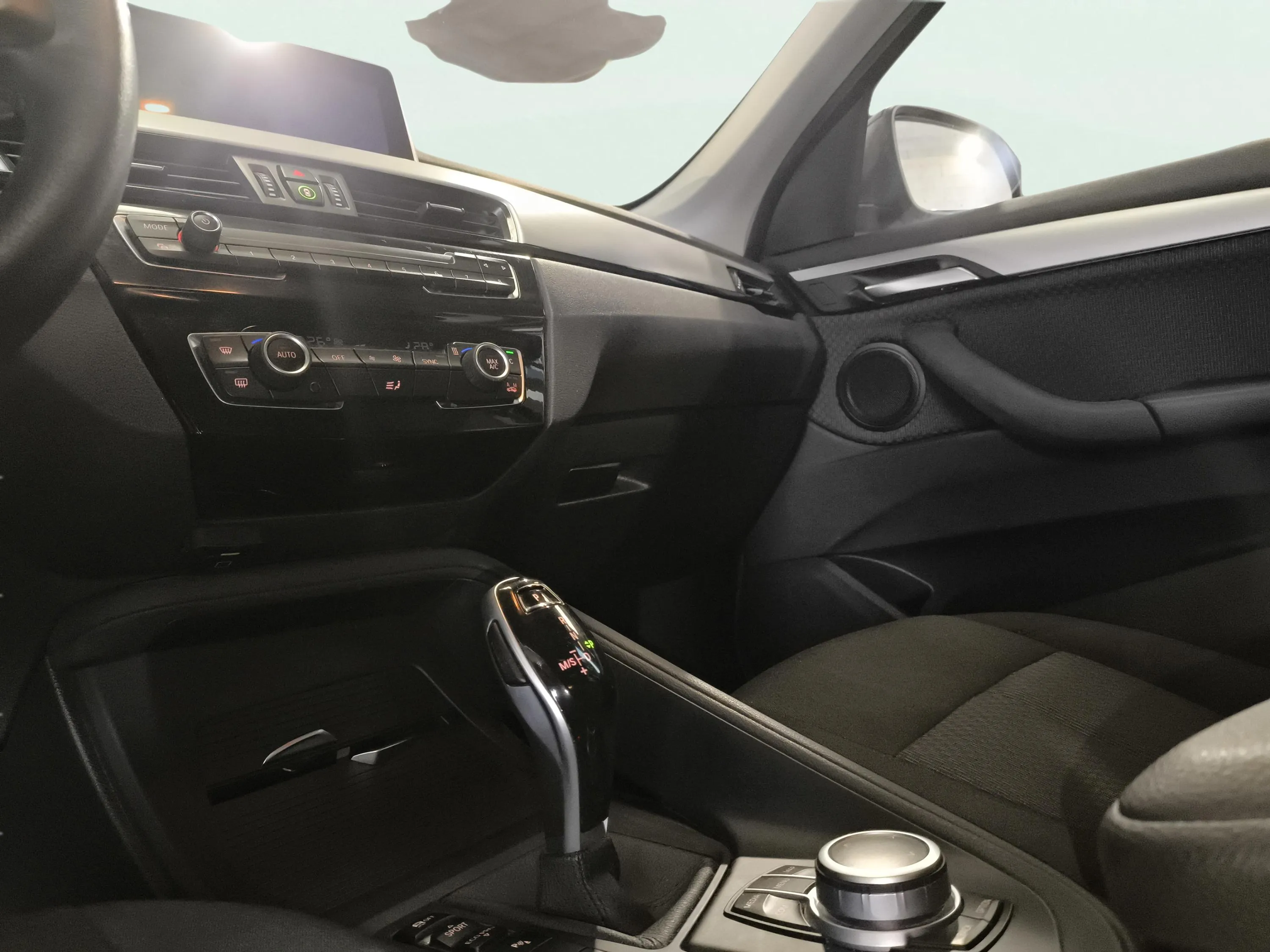 BMW X1 sDrive16d - foto 18