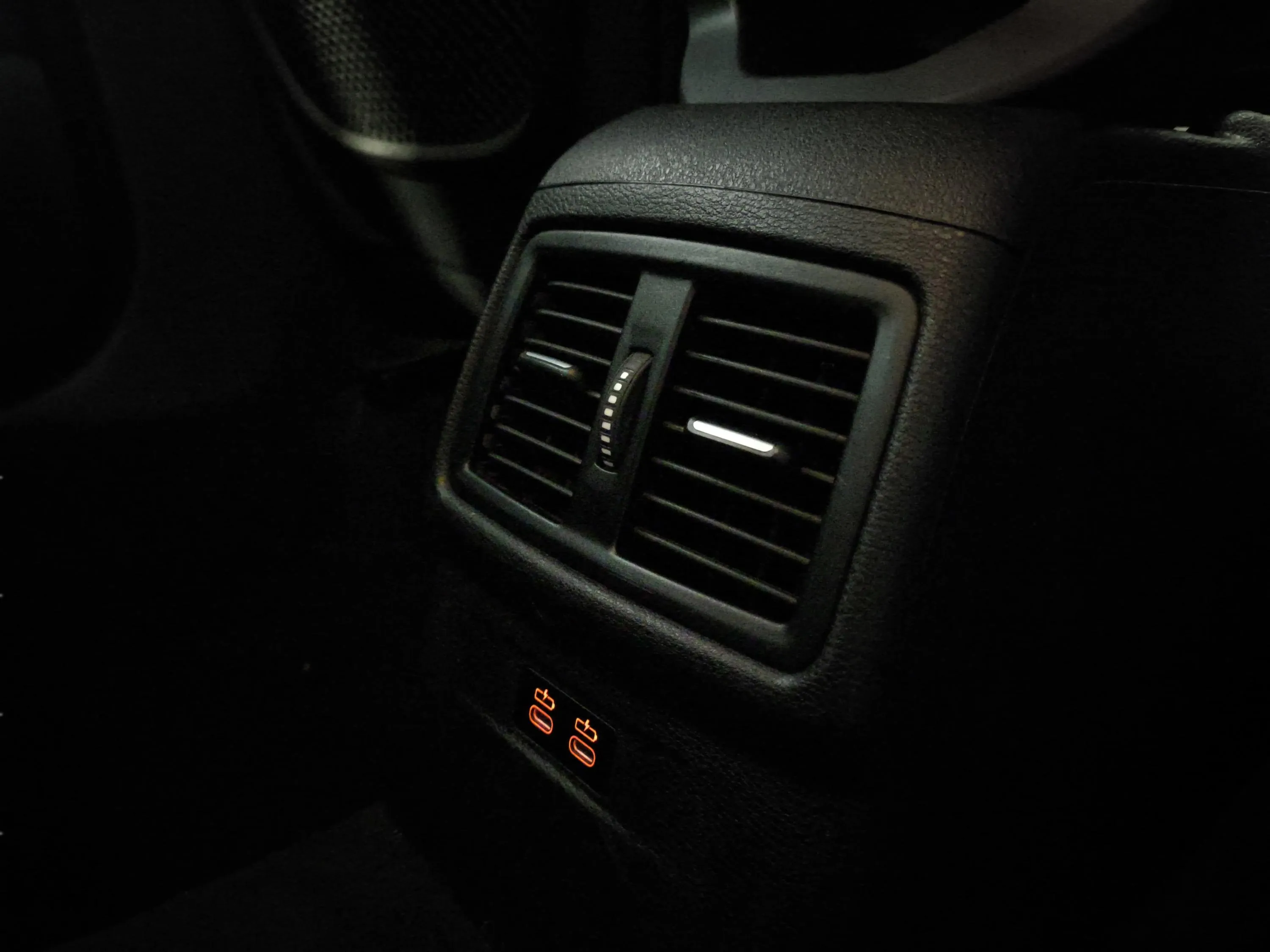 BMW X1 sDrive16d - foto 28