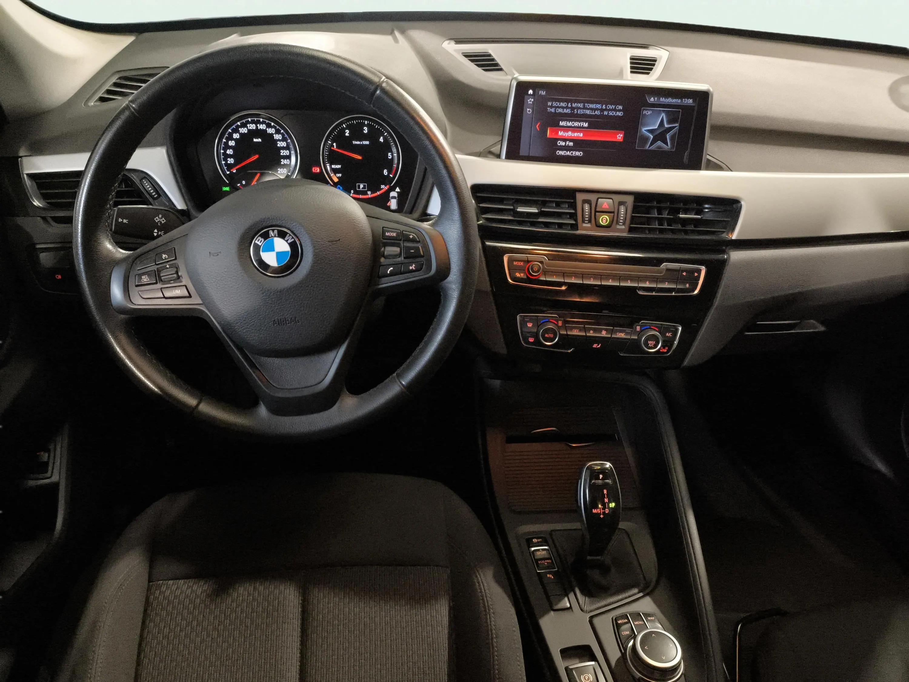 BMW X1 sDrive16d - foto 9