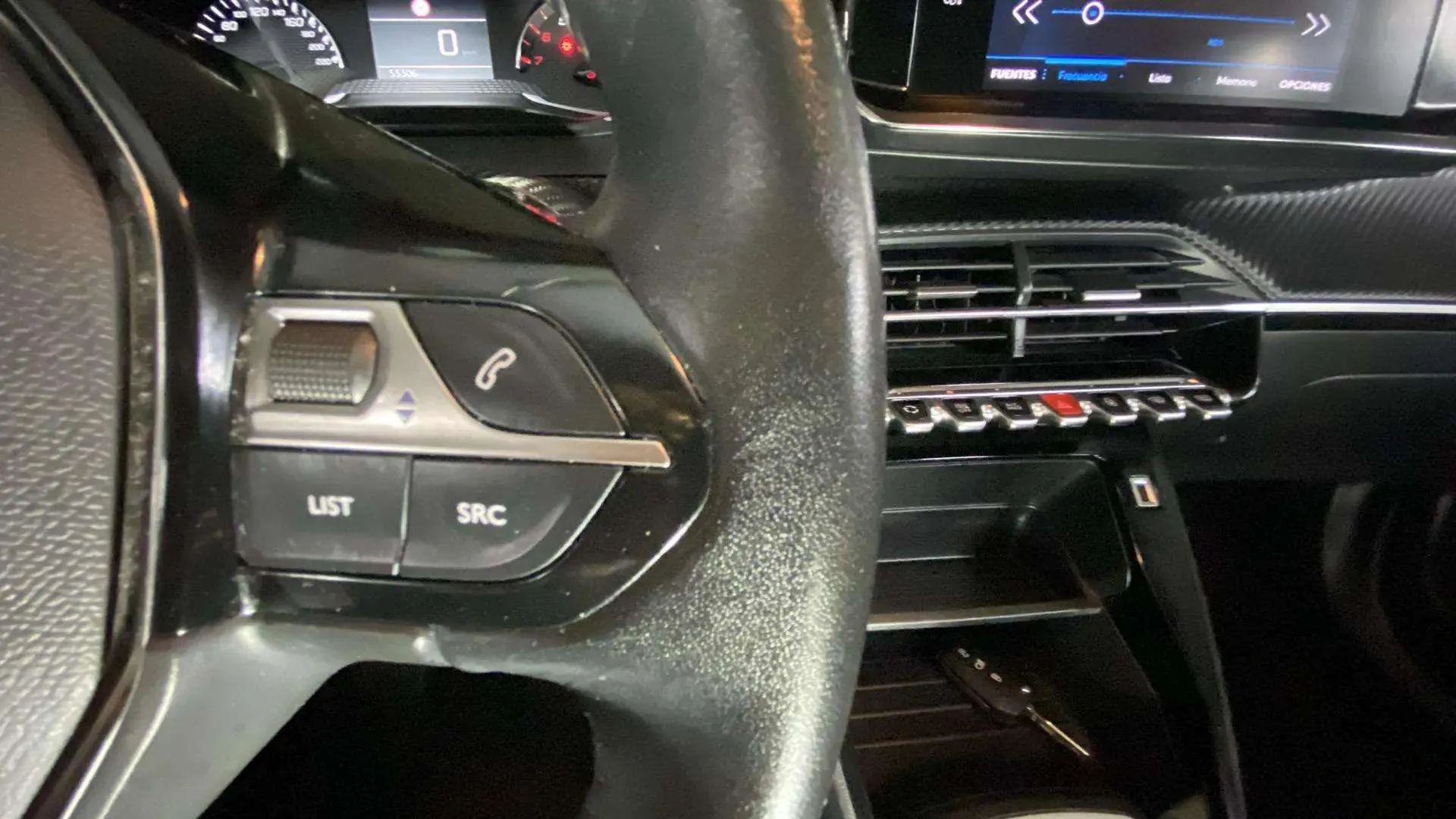 Peugeot 2008 Active Pack PureTech 100 BVM6 - foto 25