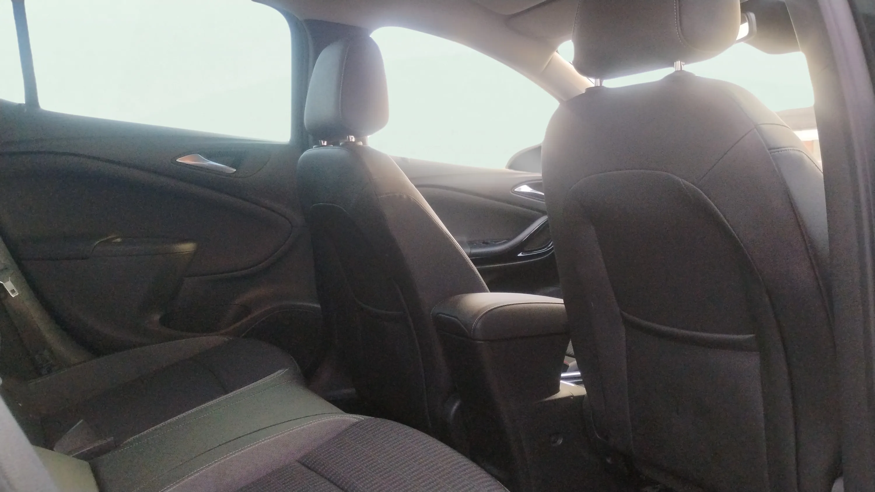 Opel Astra 1.2T SHR Elegance - foto 13