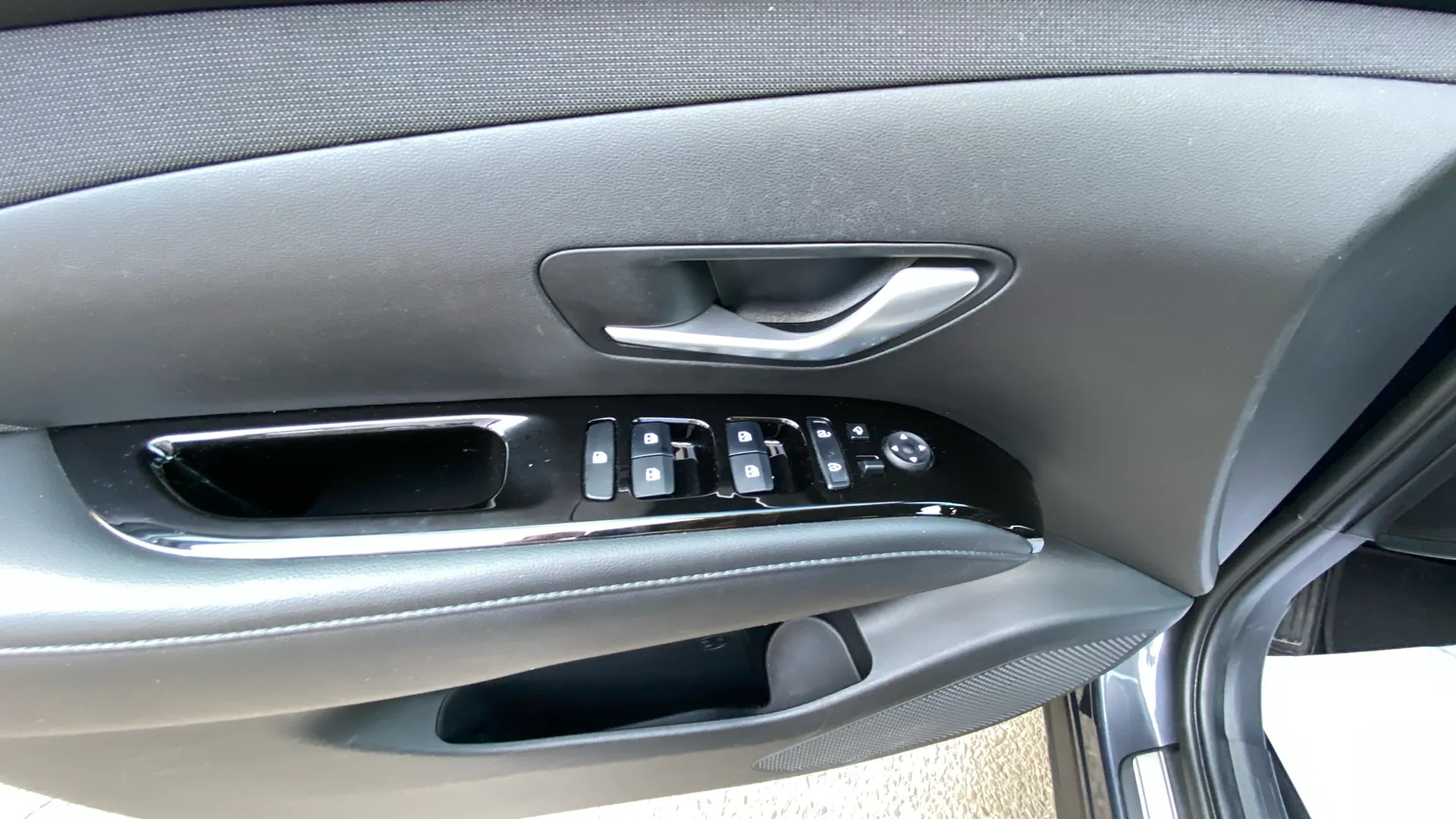 Hyundai Tucson 1.6 T-GDi HEV Maxx - foto 18