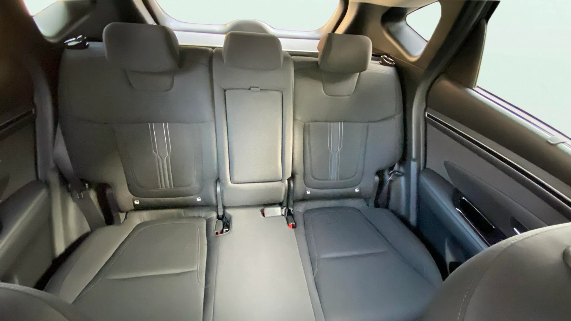 Hyundai Tucson 1.6 T-GDi HEV Maxx - foto 14