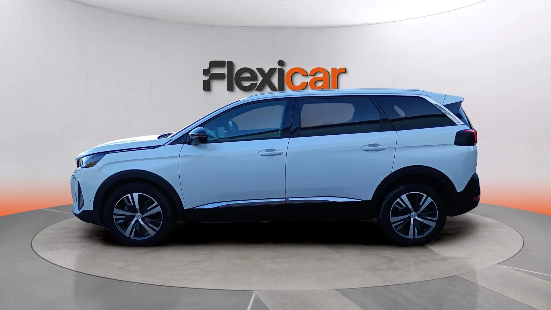 Peugeot 5008 1.2 PureTech Allure Pack EAT8 - foto 8
