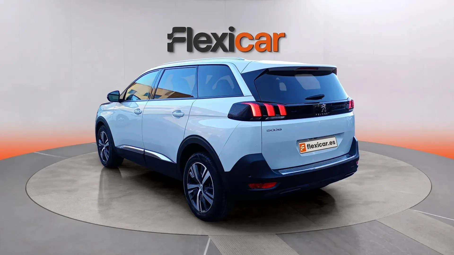 Peugeot 5008 1.2 PureTech Allure Pack EAT8 - foto 11