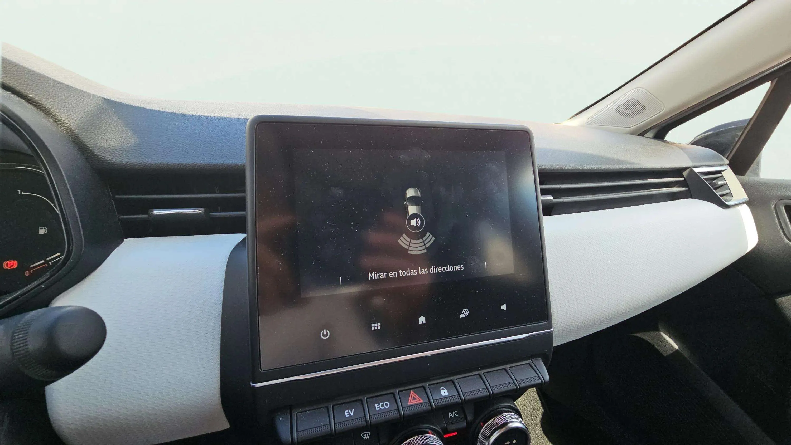 Renault Clio Evolution E-Tech full hybrid 145 - foto 15