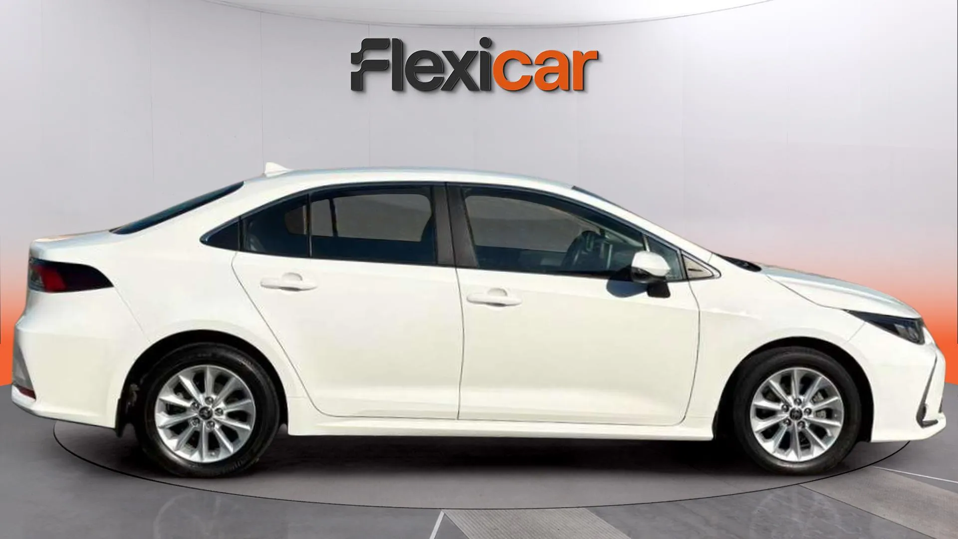 Toyota Corolla Active 1.5CC - foto 8