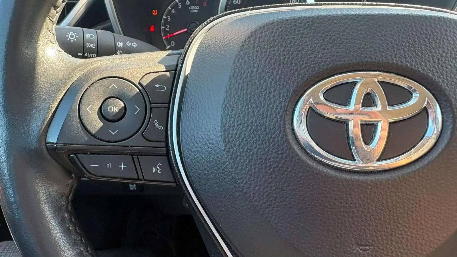 Toyota Corolla Active 1.5CC - foto 11