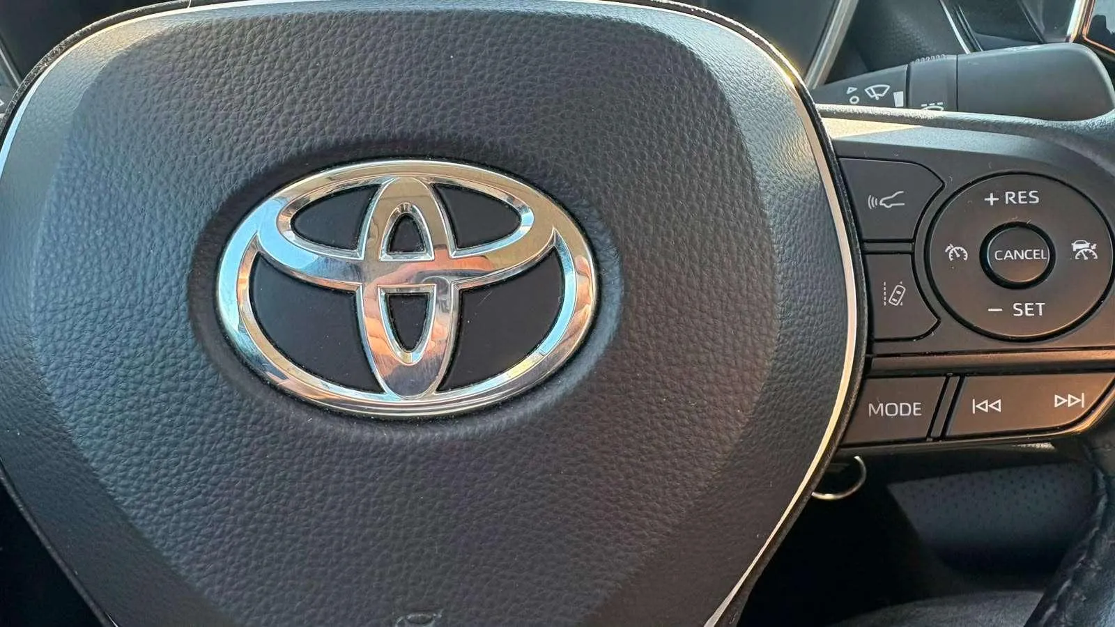 Toyota Corolla Active 1.5CC - foto 12