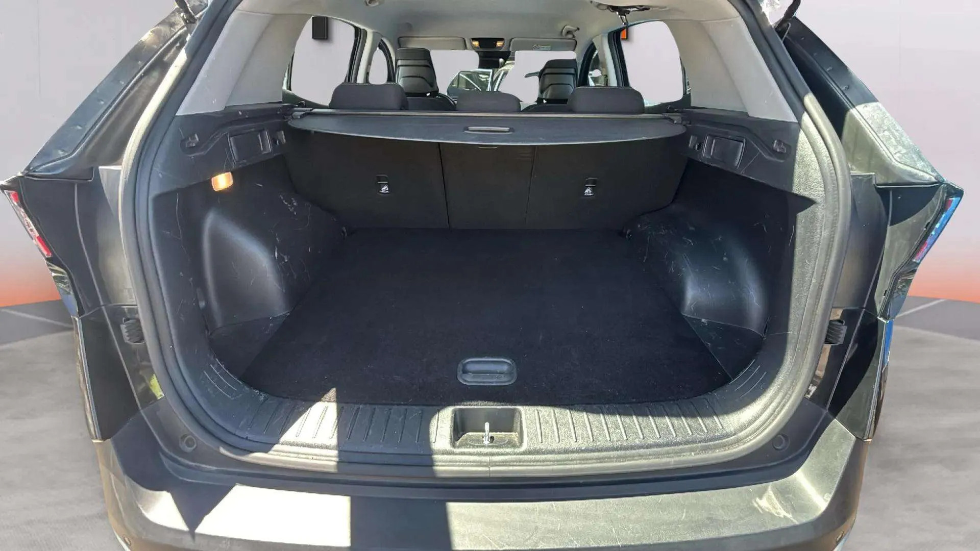 Kia Sportage 1.6 T-GDi HEV Drive 4x2 - foto 9