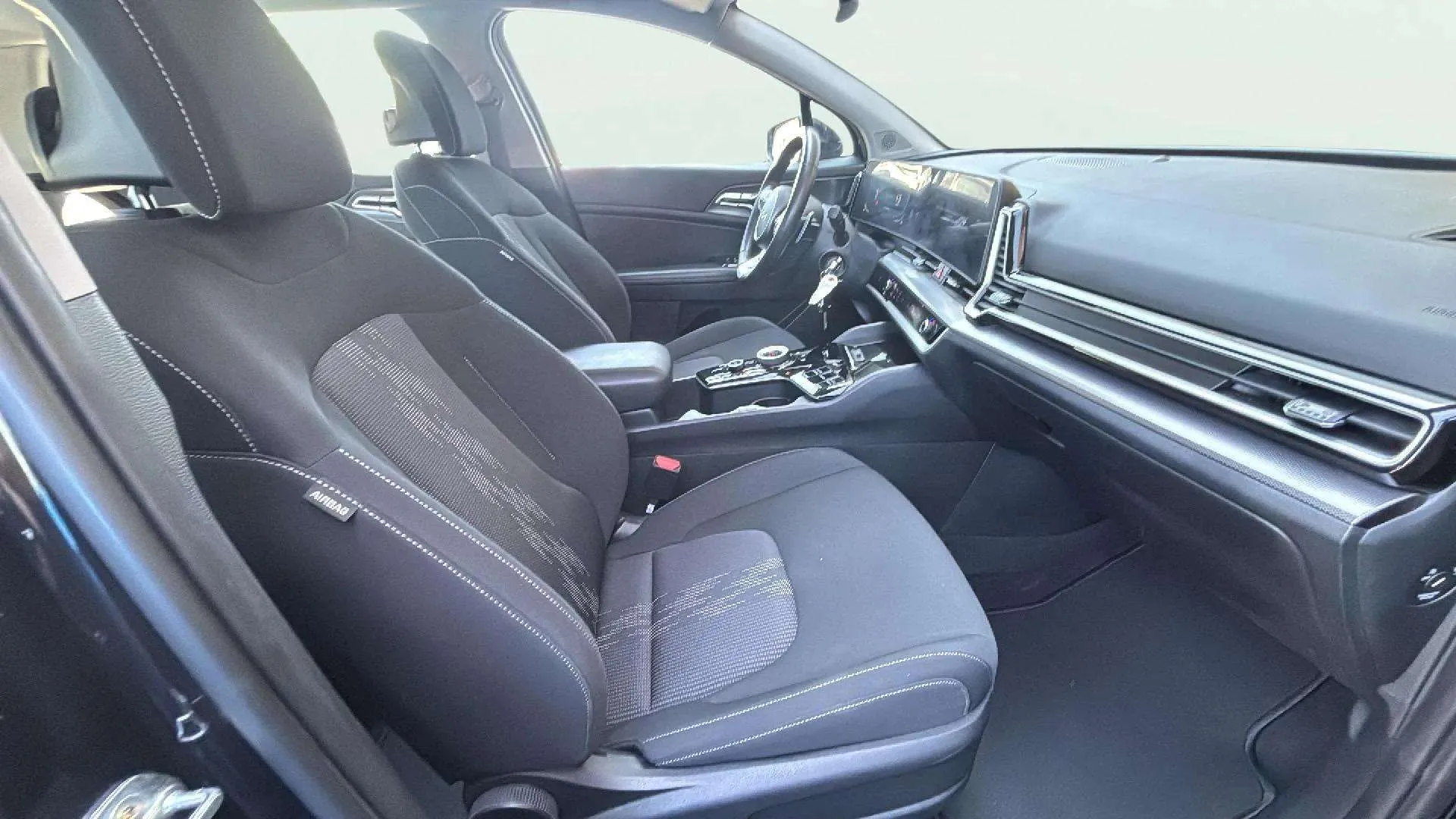 Kia Sportage 1.6 T-GDi HEV Drive 4x2 - foto 17
