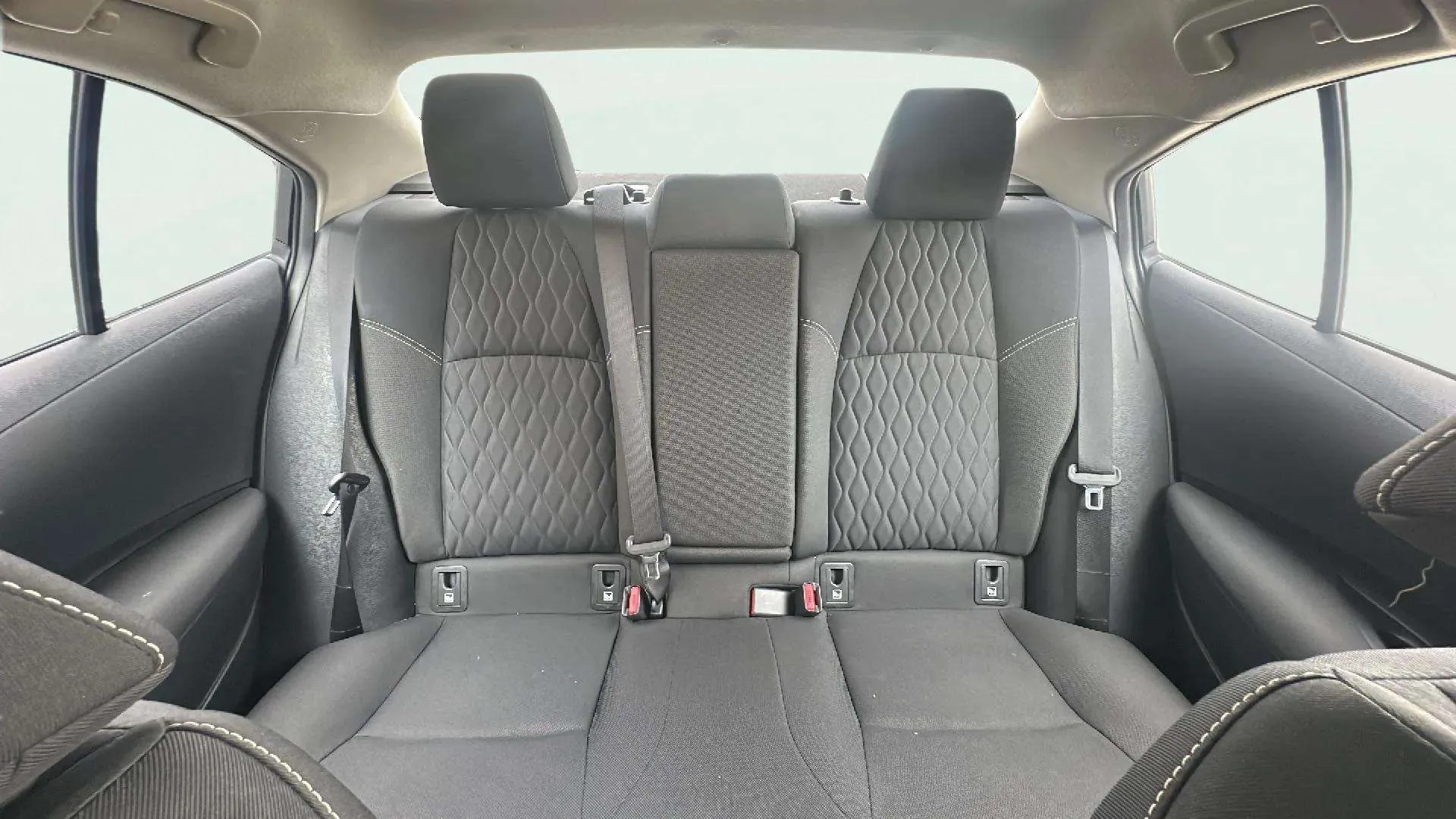 Toyota Corolla 1.5WTI SOL - foto 12