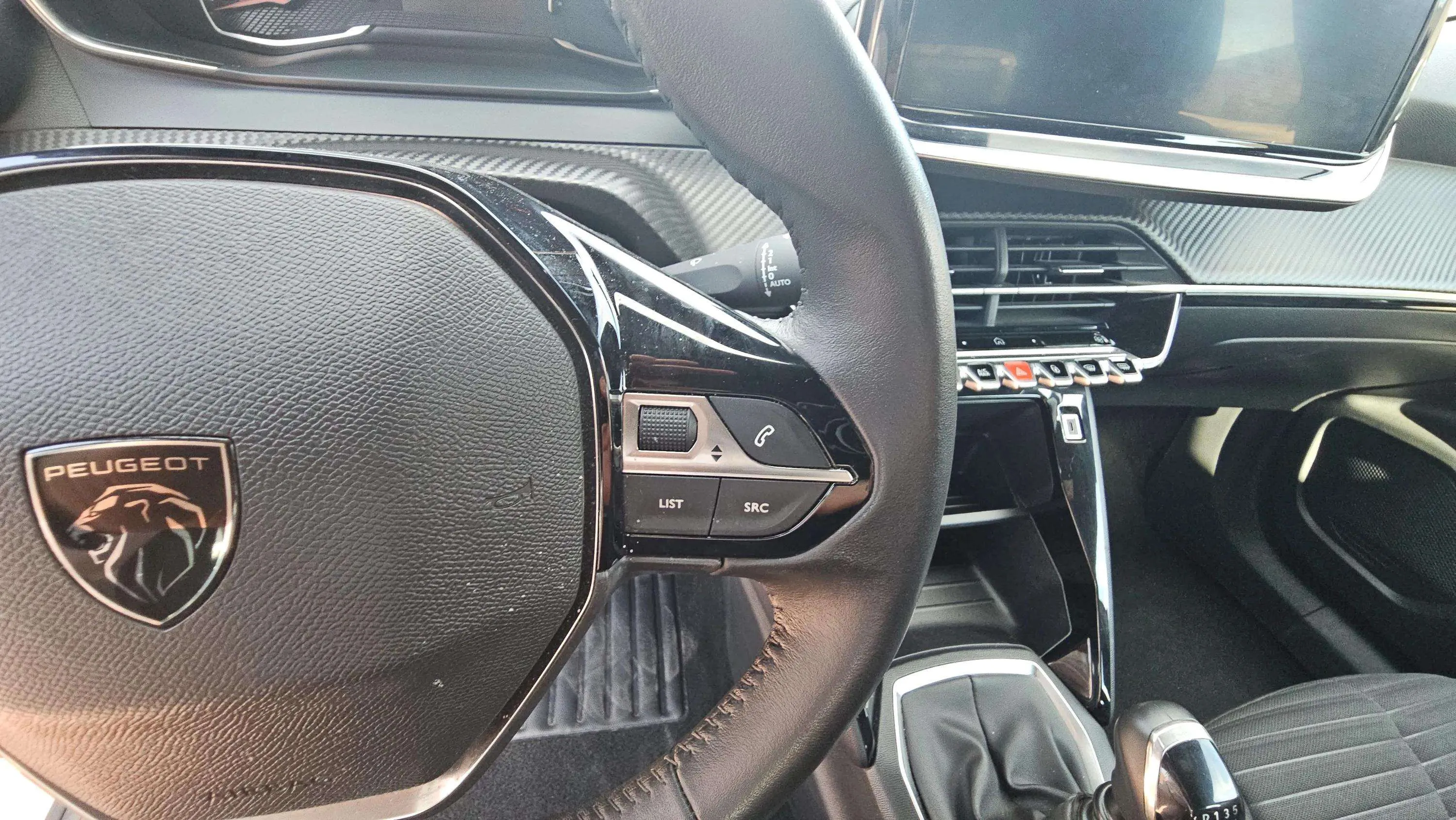 Peugeot 2008 Active PureTech 100 - foto 17
