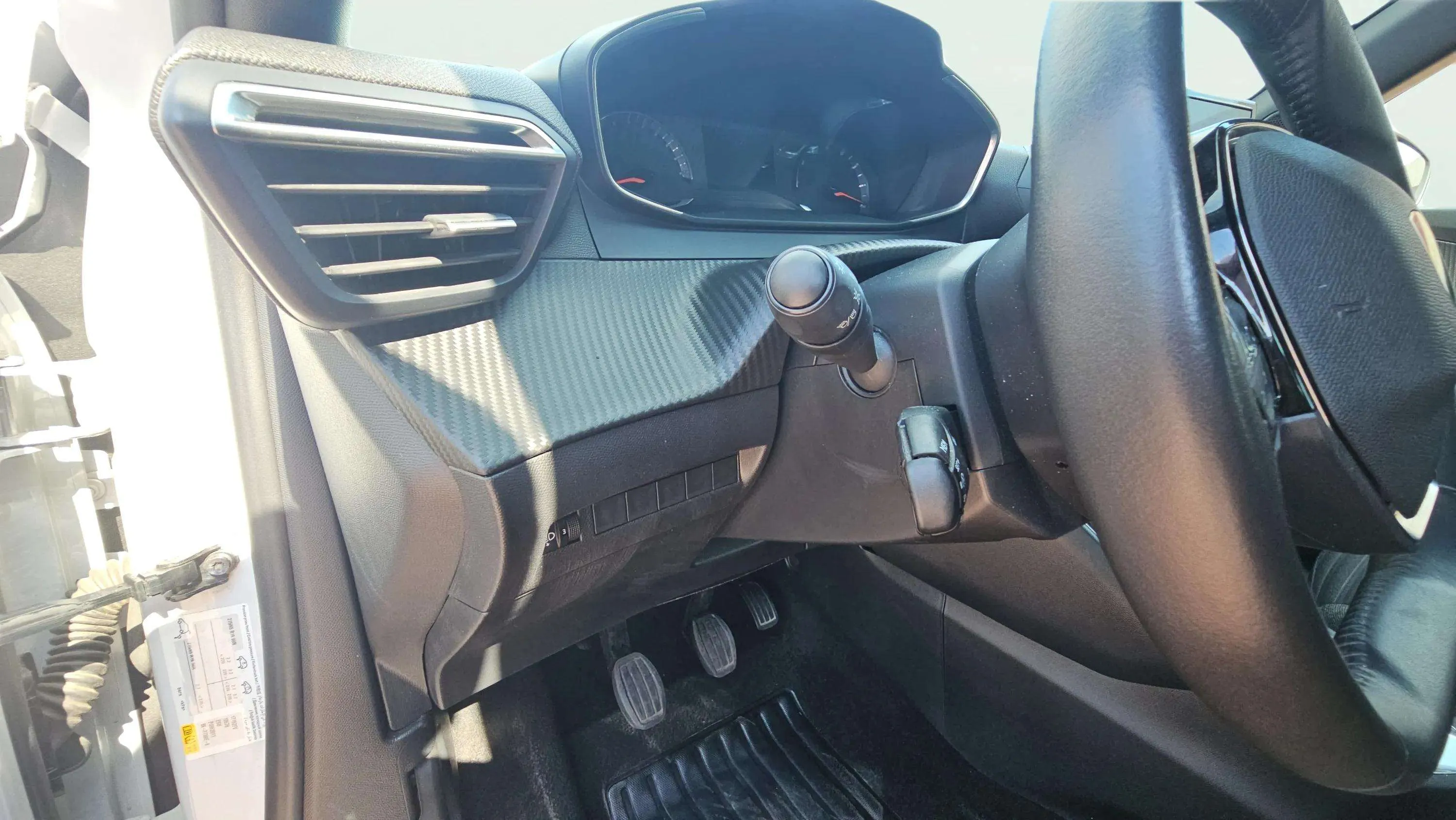 Peugeot 2008 Active PureTech 100 - foto 18