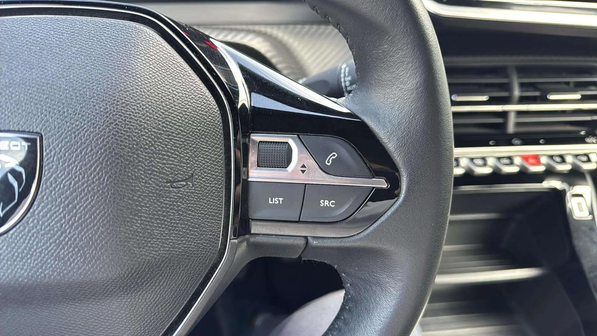 Peugeot 2008 Active PureTech 100 - foto 15