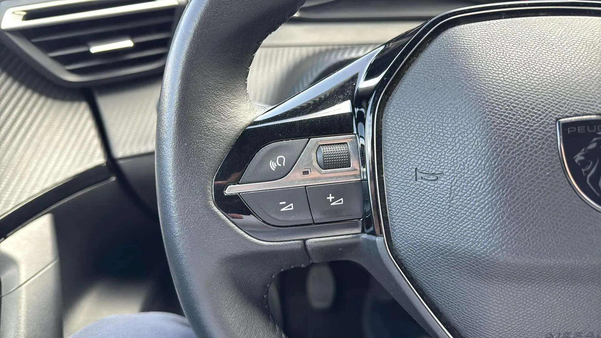 Peugeot 2008 Active PureTech 100 - foto 14