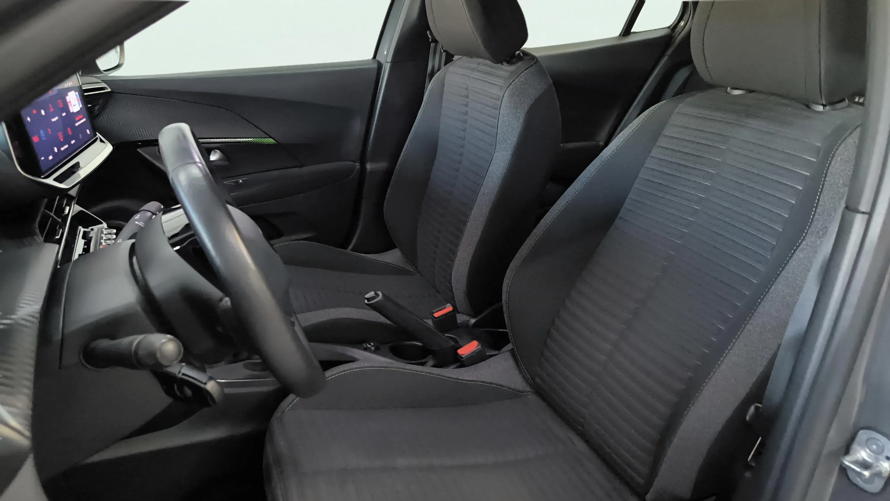 Peugeot 2008 Allure Pack PureTech 100 - foto 11