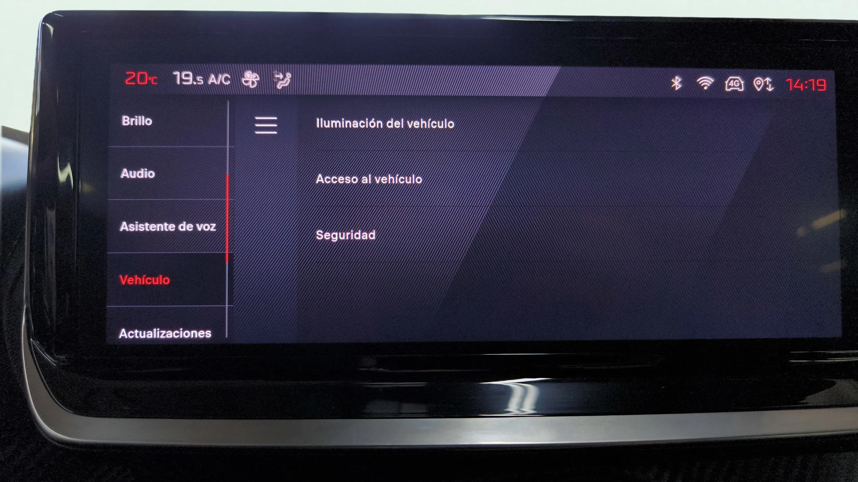Peugeot 2008 Allure Pack PureTech 100 - foto 36