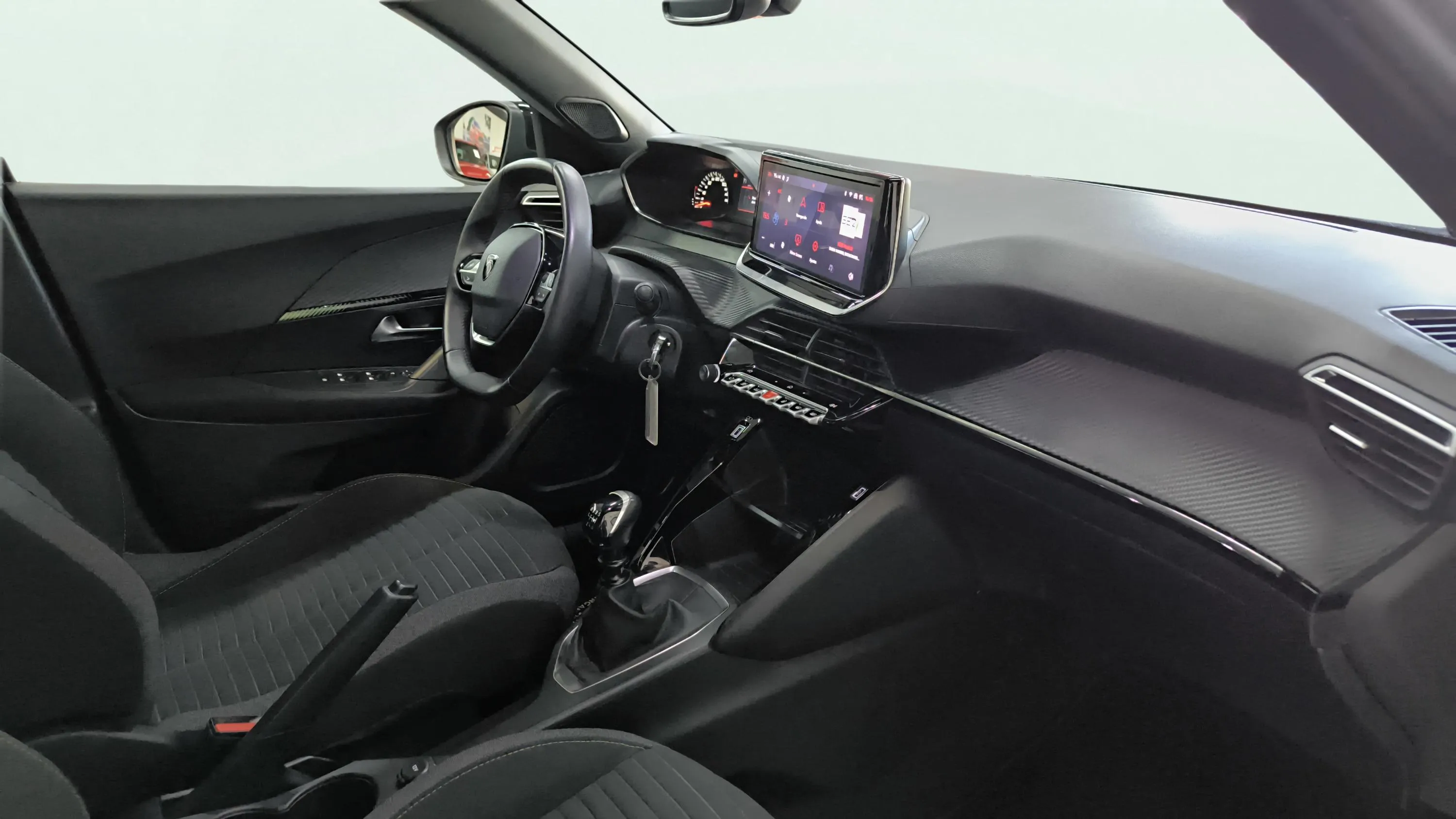Peugeot 2008 Allure Pack PureTech 100 - foto 17