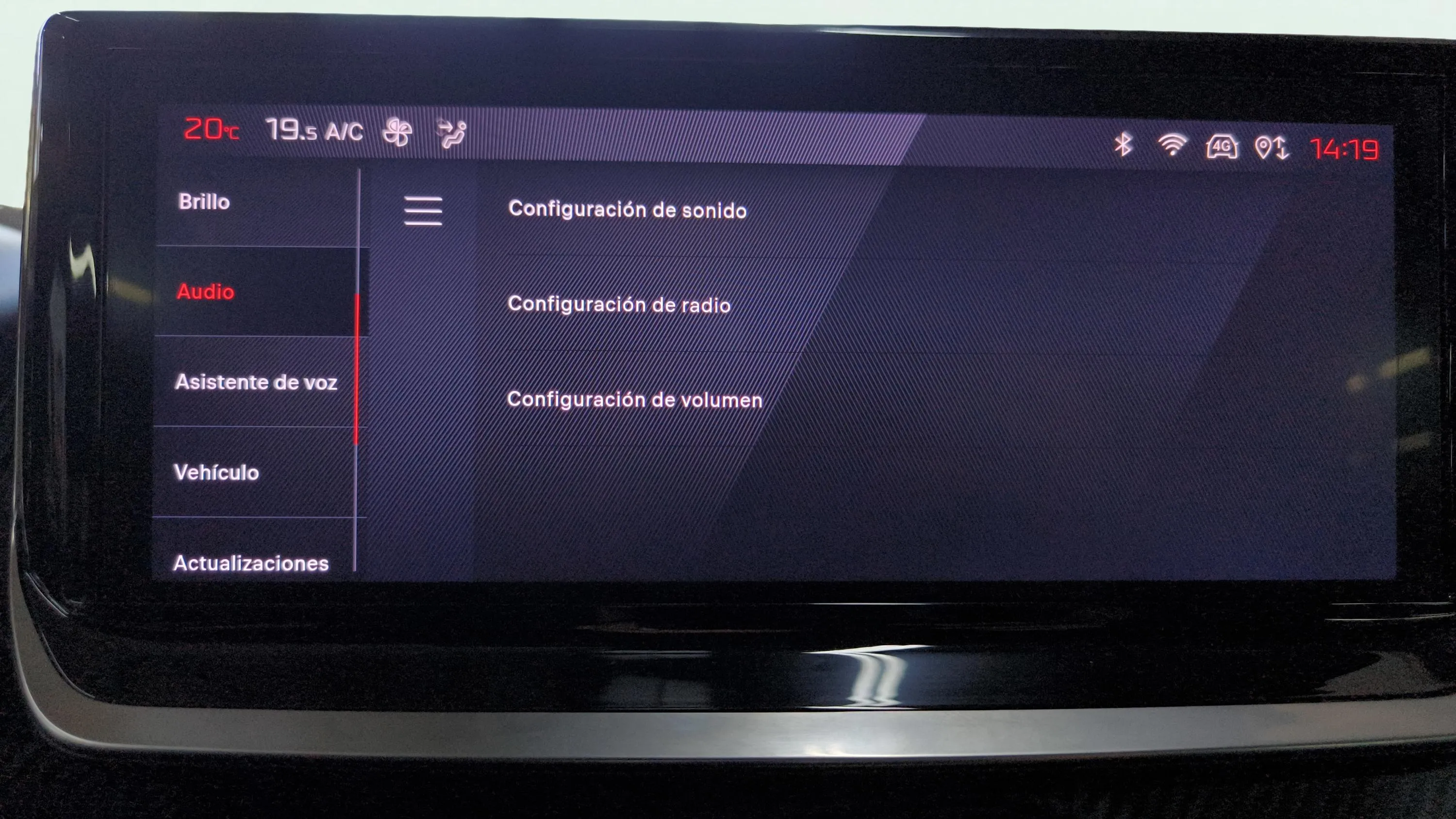 Peugeot 2008 Allure Pack PureTech 100 - foto 34