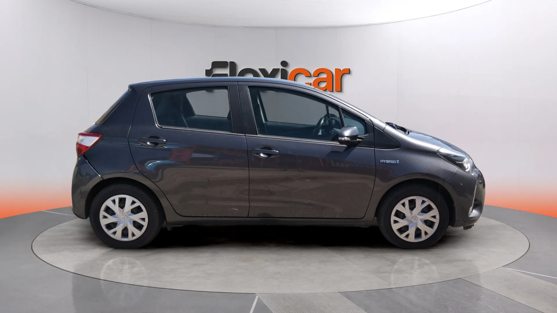 Toyota Yaris 1.5 100H Active - foto 6