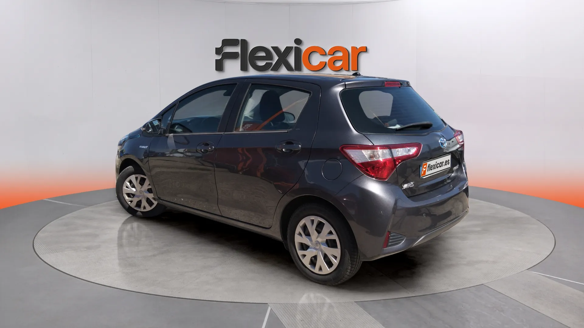 Toyota Yaris 1.5 100H Active - foto 5