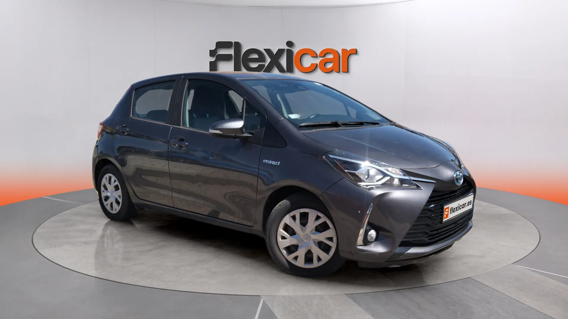 Toyota Yaris 1.5 100H Active - foto 1