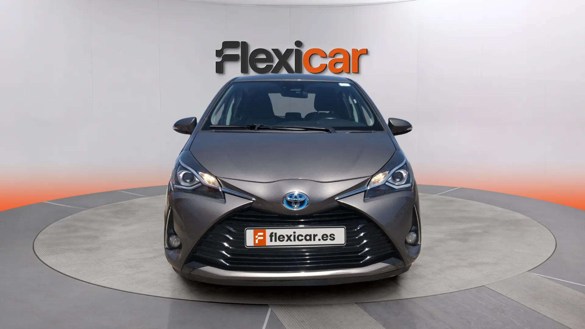 Toyota Yaris 1.5 100H Active - foto 2