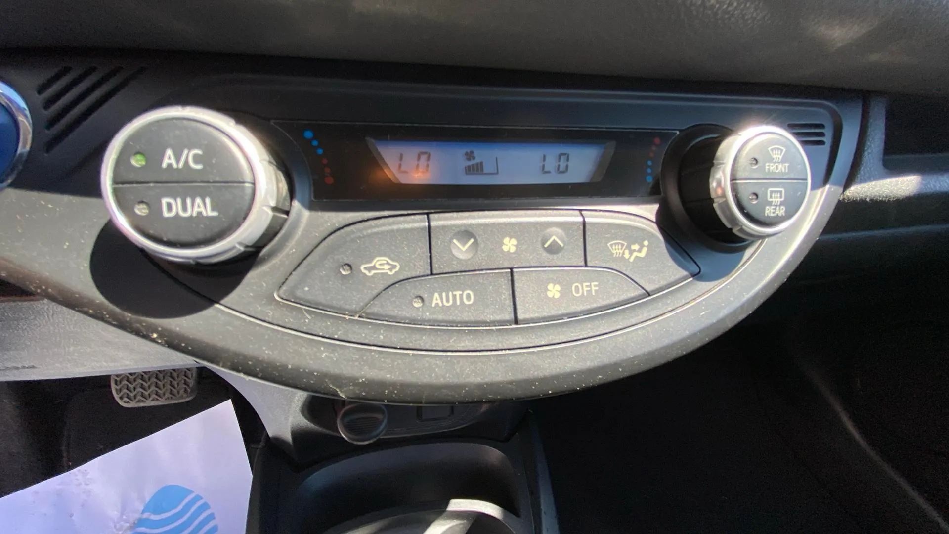 Toyota Yaris 1.5 100H Active - foto 16