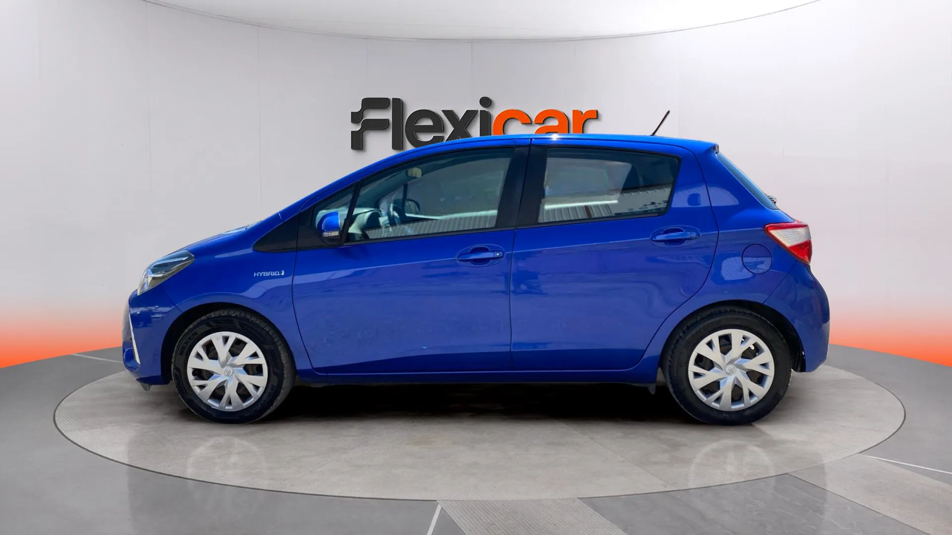 Toyota Yaris 1.5 100H Active - foto 4