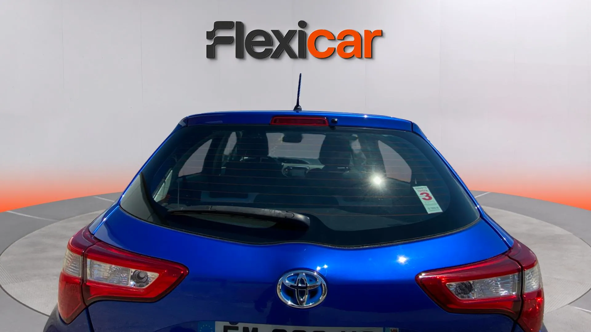 Toyota Yaris 1.5 100H Active - foto 18