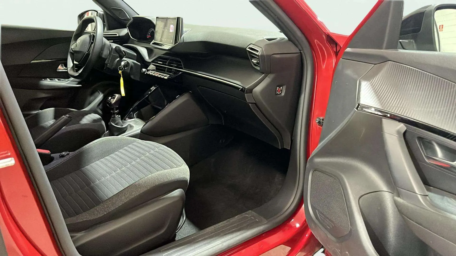 Peugeot 2008 Active PureTech 100 - foto 13