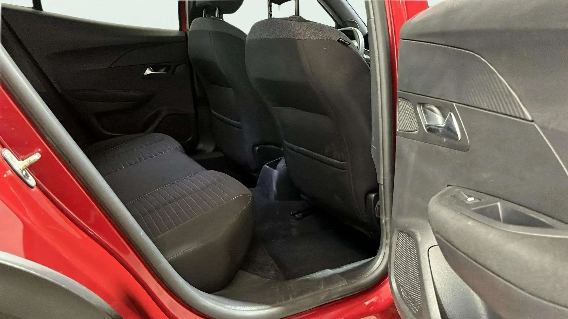 Peugeot 2008 Active PureTech 100 - foto 14