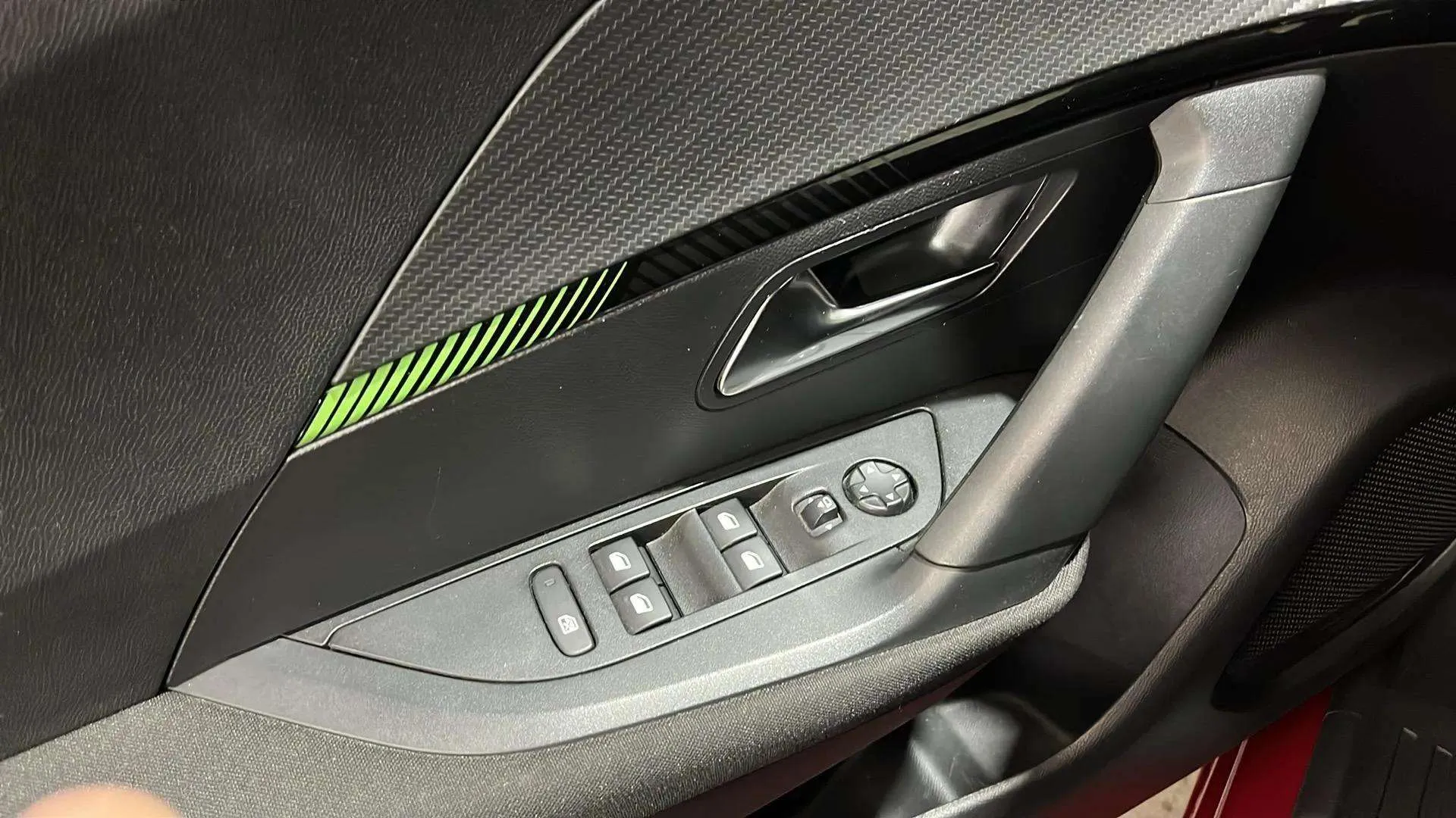 Peugeot 2008 Active PureTech 100 - foto 16