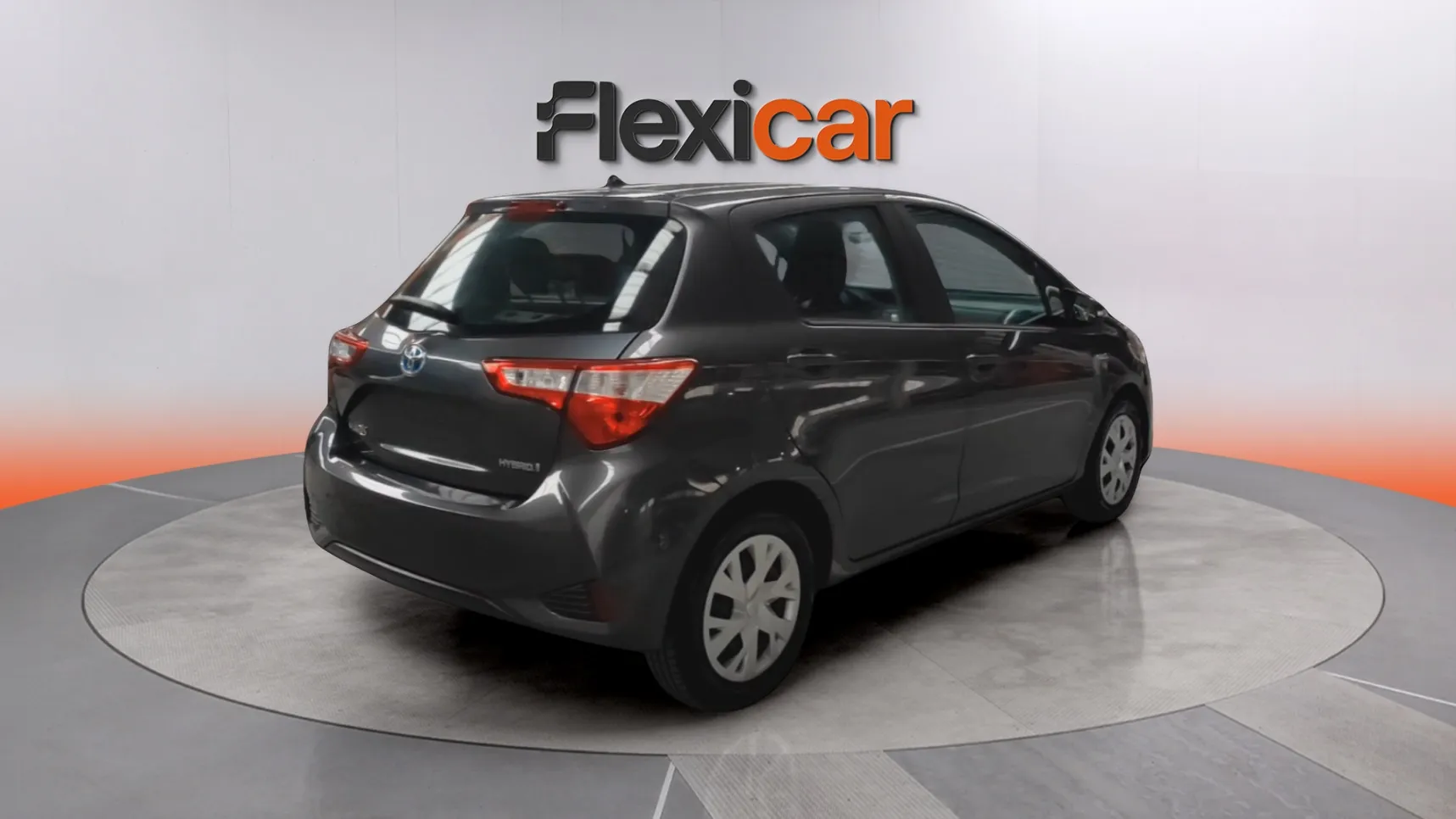 Toyota Yaris 1.5 100H Active - foto 7