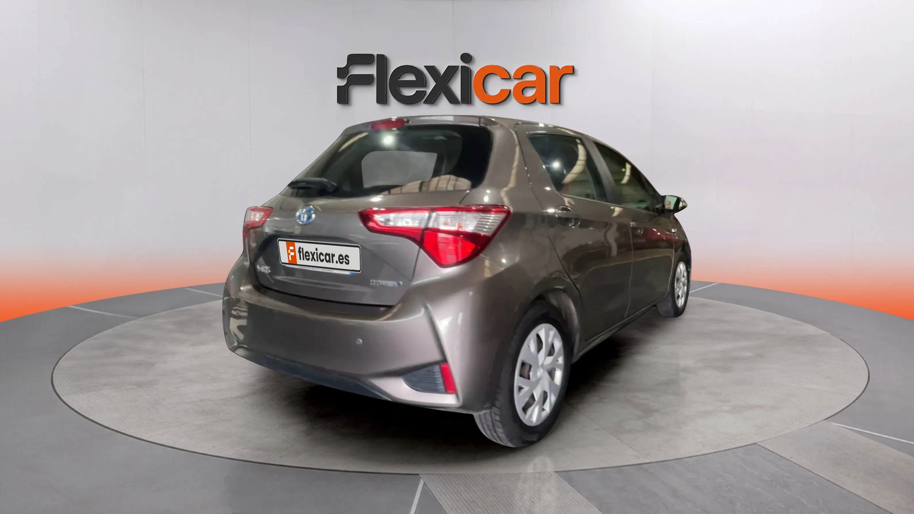 Toyota Yaris 1.5 100H Active - foto 3