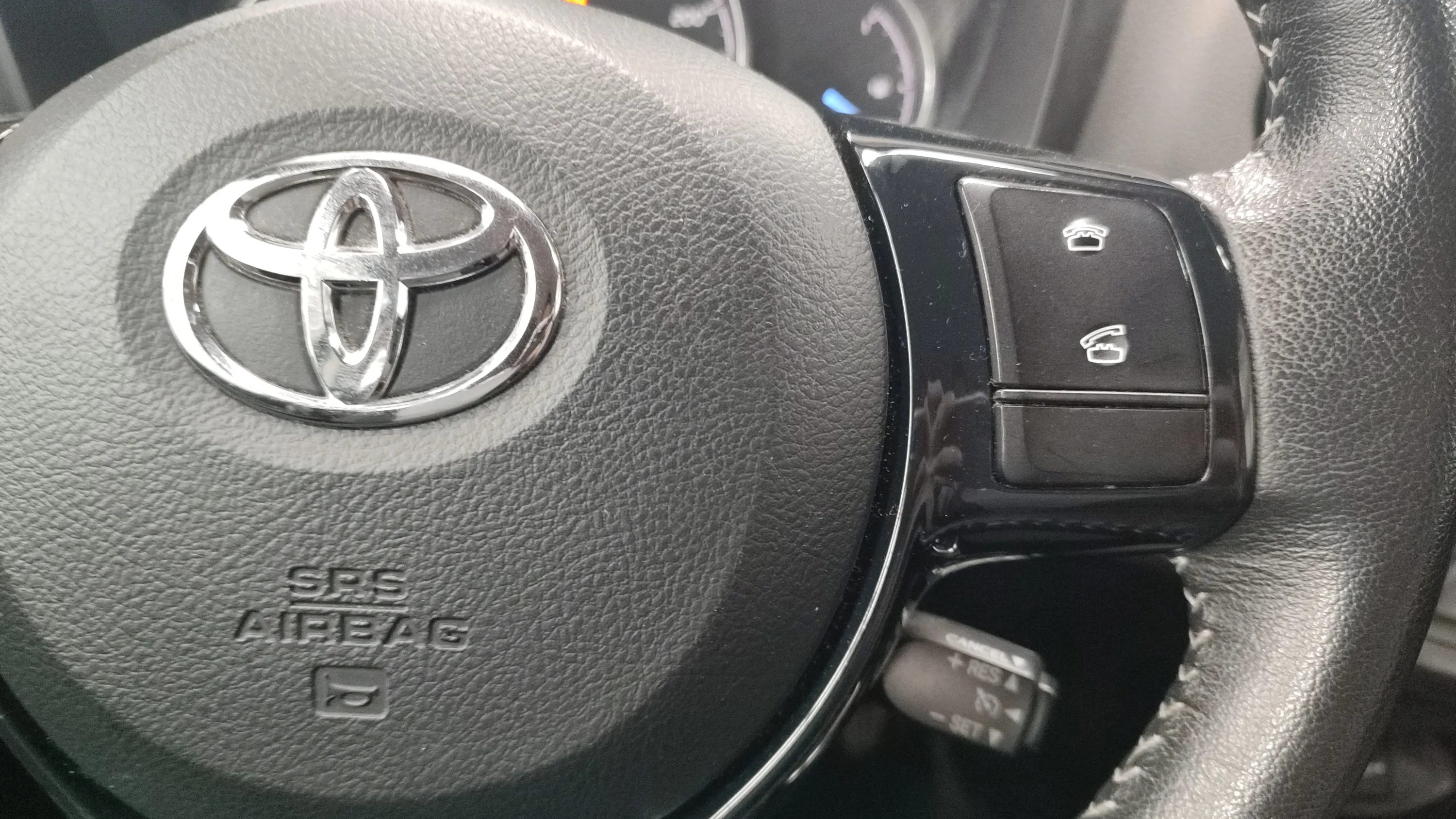 Toyota Yaris 1.5 100H Active - foto 16
