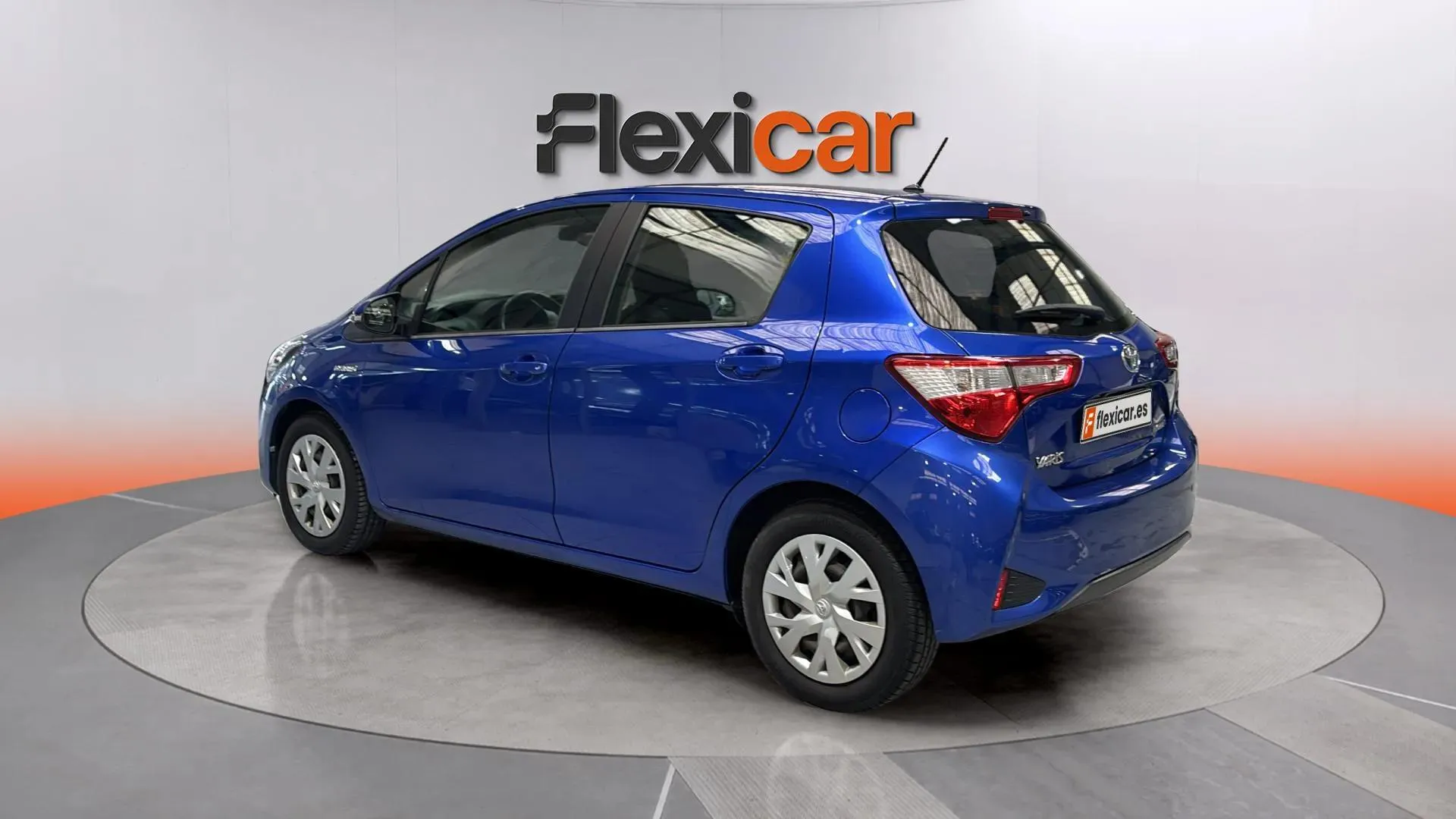 Toyota Yaris 1.5 100H Active - foto 5