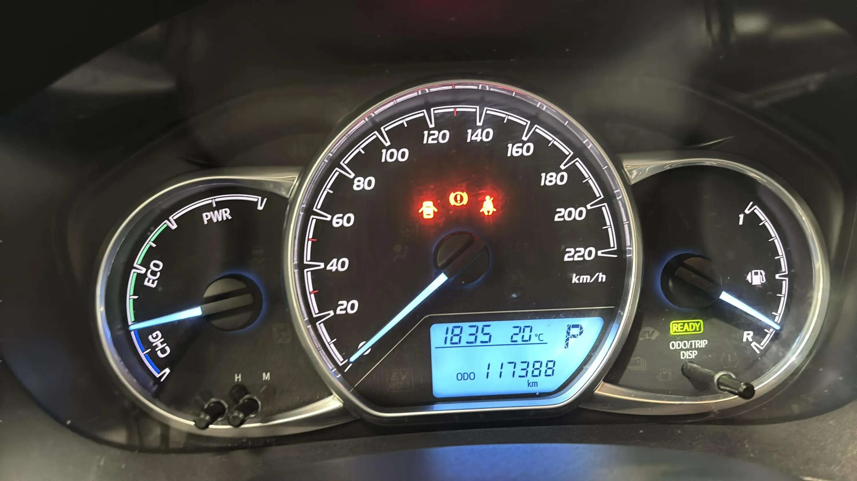 Toyota Yaris 1.5 100H Active - foto 13