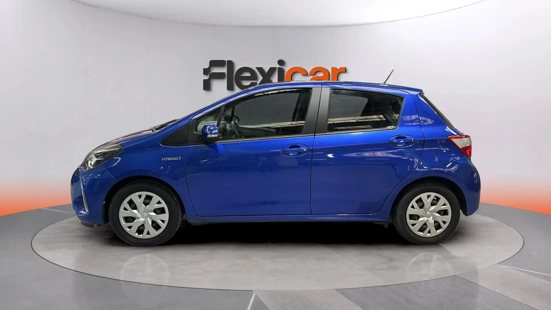 Toyota Yaris 1.5 100H Active - foto 4