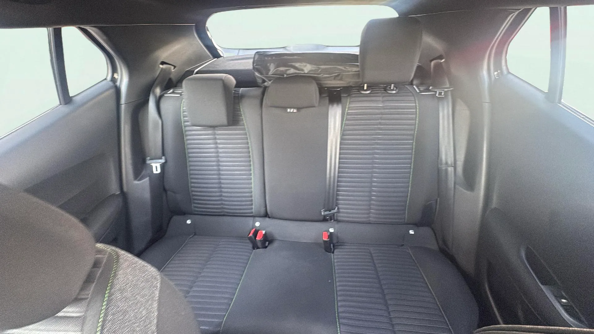 Peugeot 2008 Active PureTech 100 - foto 18