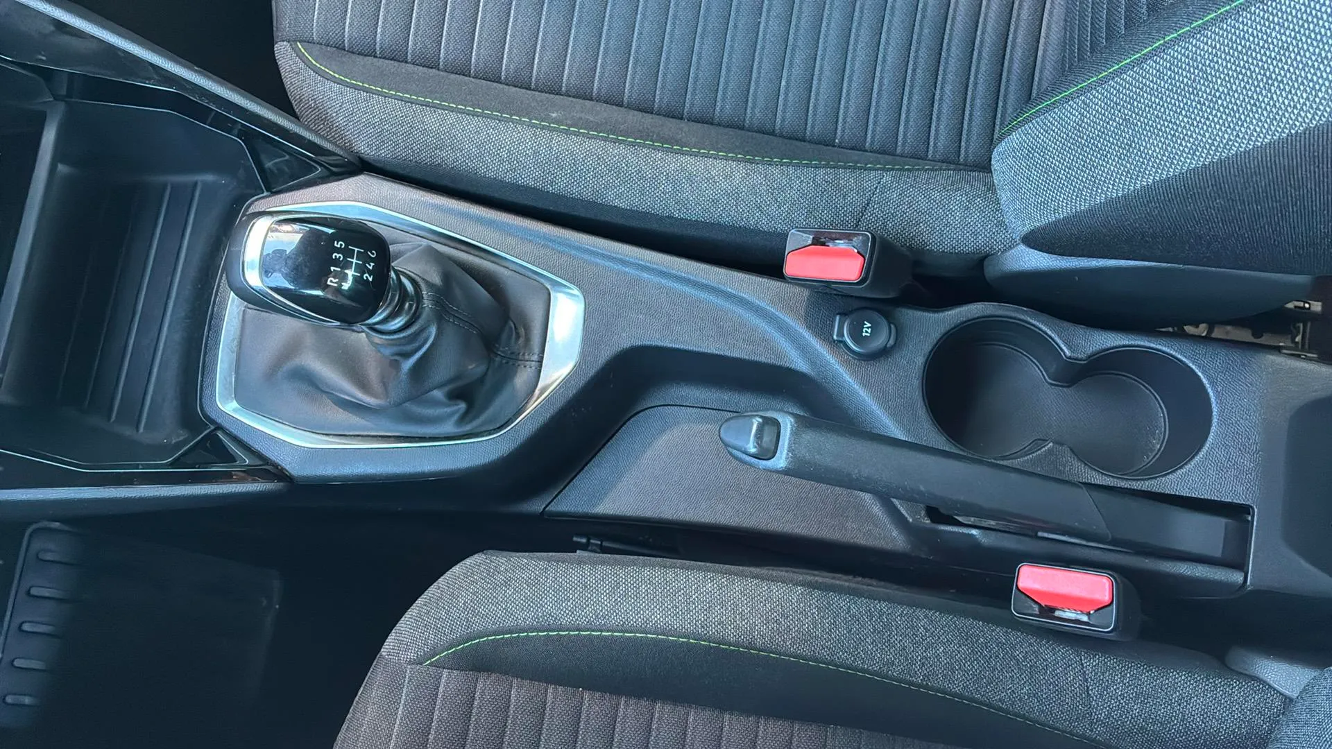 Peugeot 2008 Active PureTech 100 - foto 18