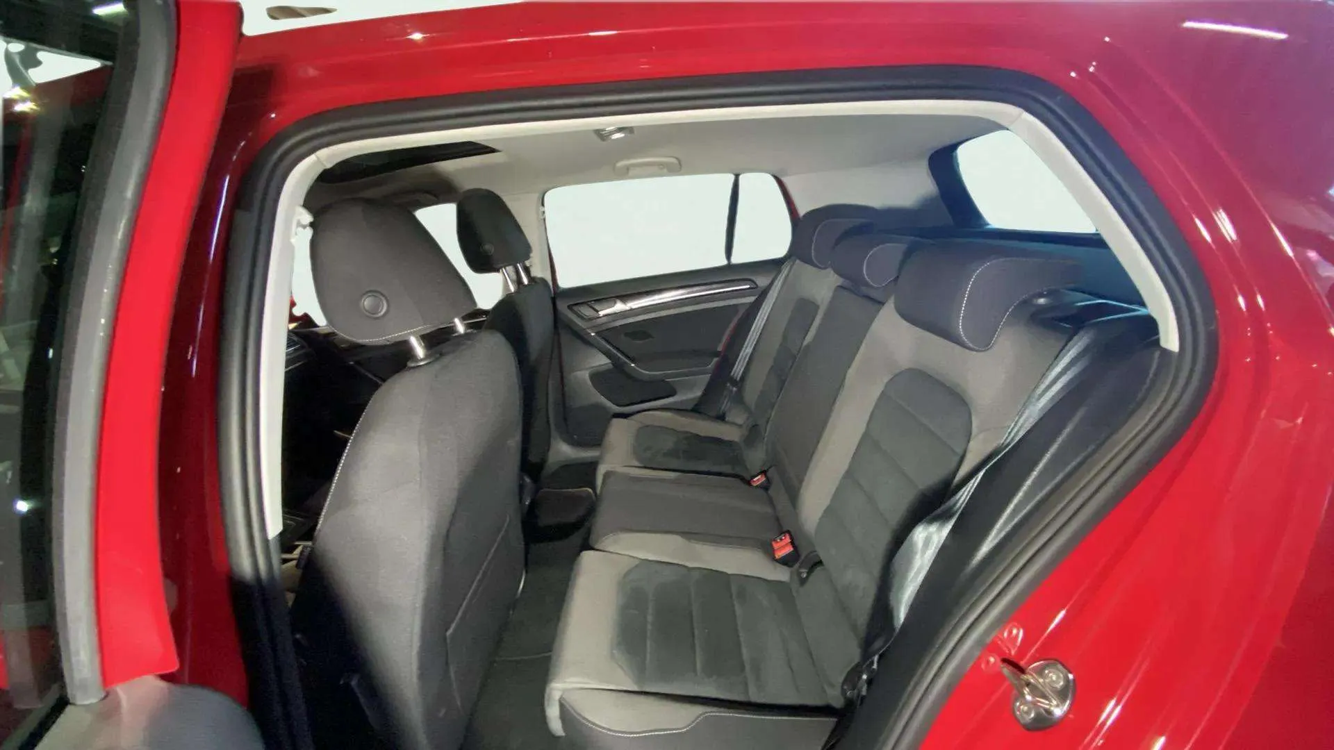 Volkswagen Golf Sport R-Line 2.0 TDI DSG - foto 16